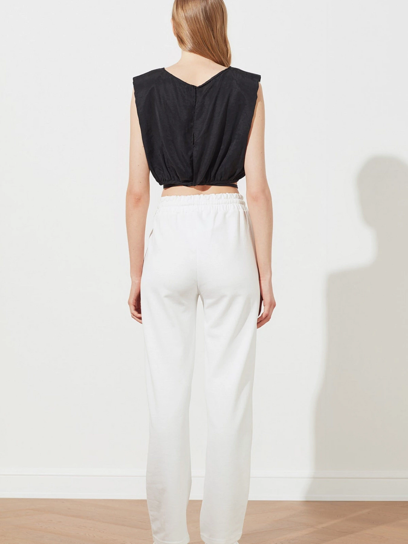 Брюки Trendyol модель TWOAW21EA0311/Ekru Брюки Trendyol модель TWOAW21EA0311/Ekru Фото