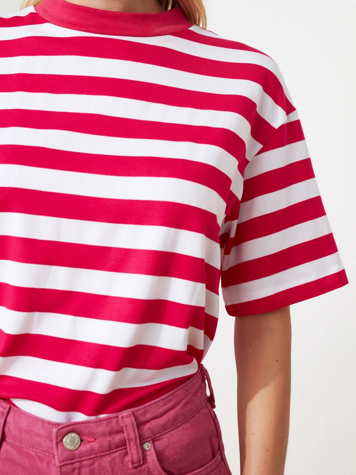 Футболки и поло Trendyol модель TWOSS21TS1204/Pembe Футболки и поло Trendyol модель TWOSS21TS1204/Pembe Фото