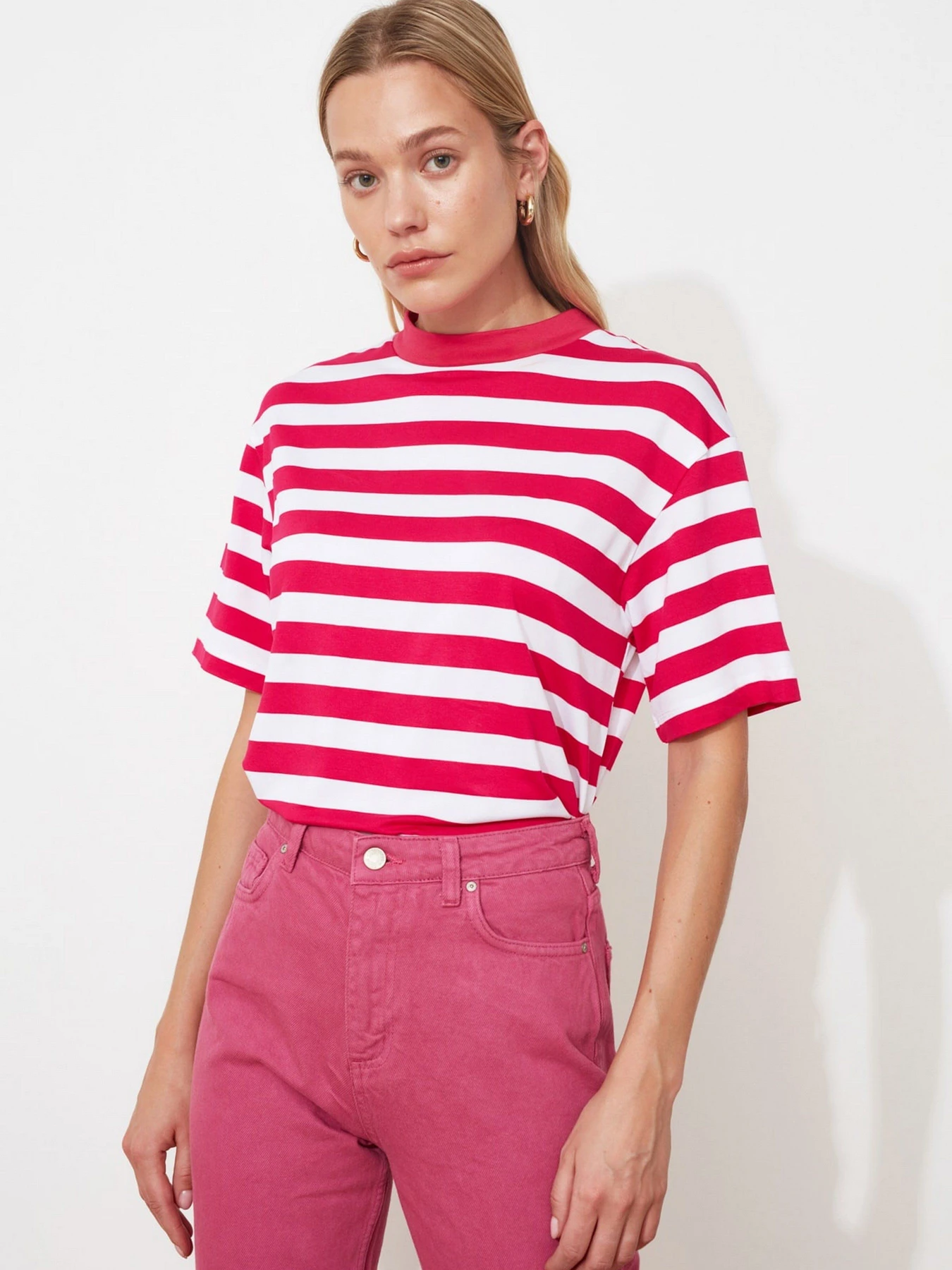 Футболки и поло Trendyol модель TWOSS21TS1204/Pembe Футболки и поло Trendyol модель TWOSS21TS1204/Pembe Фото