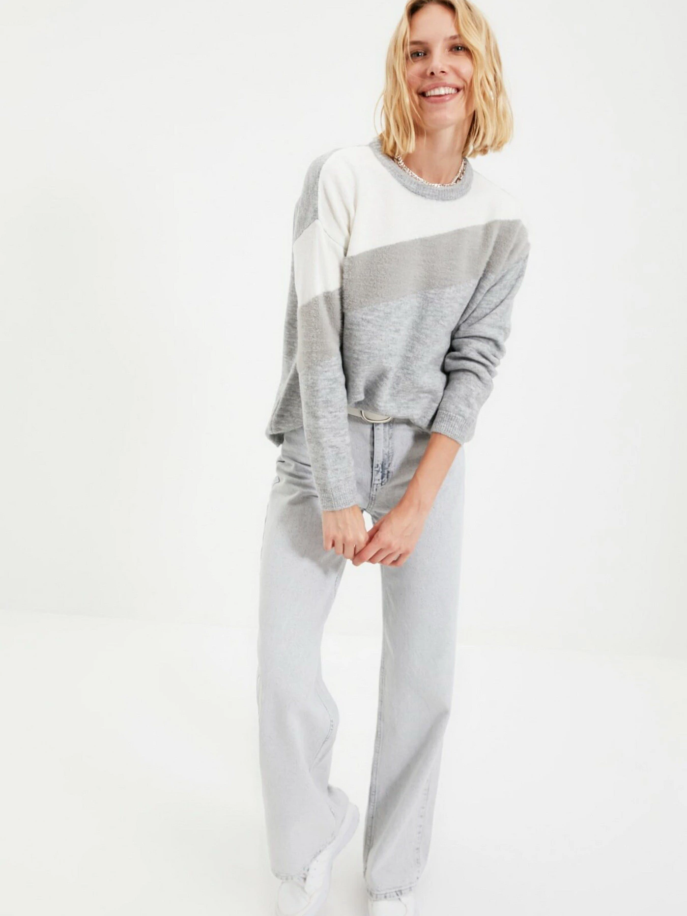 Свитры и кардиганы Trendyol модель TWOAW20KZ0082/Gri Свитры и кардиганы Trendyol модель TWOAW20KZ0082/Gri Фото