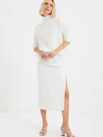 Свитры и кардиганы Trendyol модель TWOAW20KZ0215/Ekru Фото