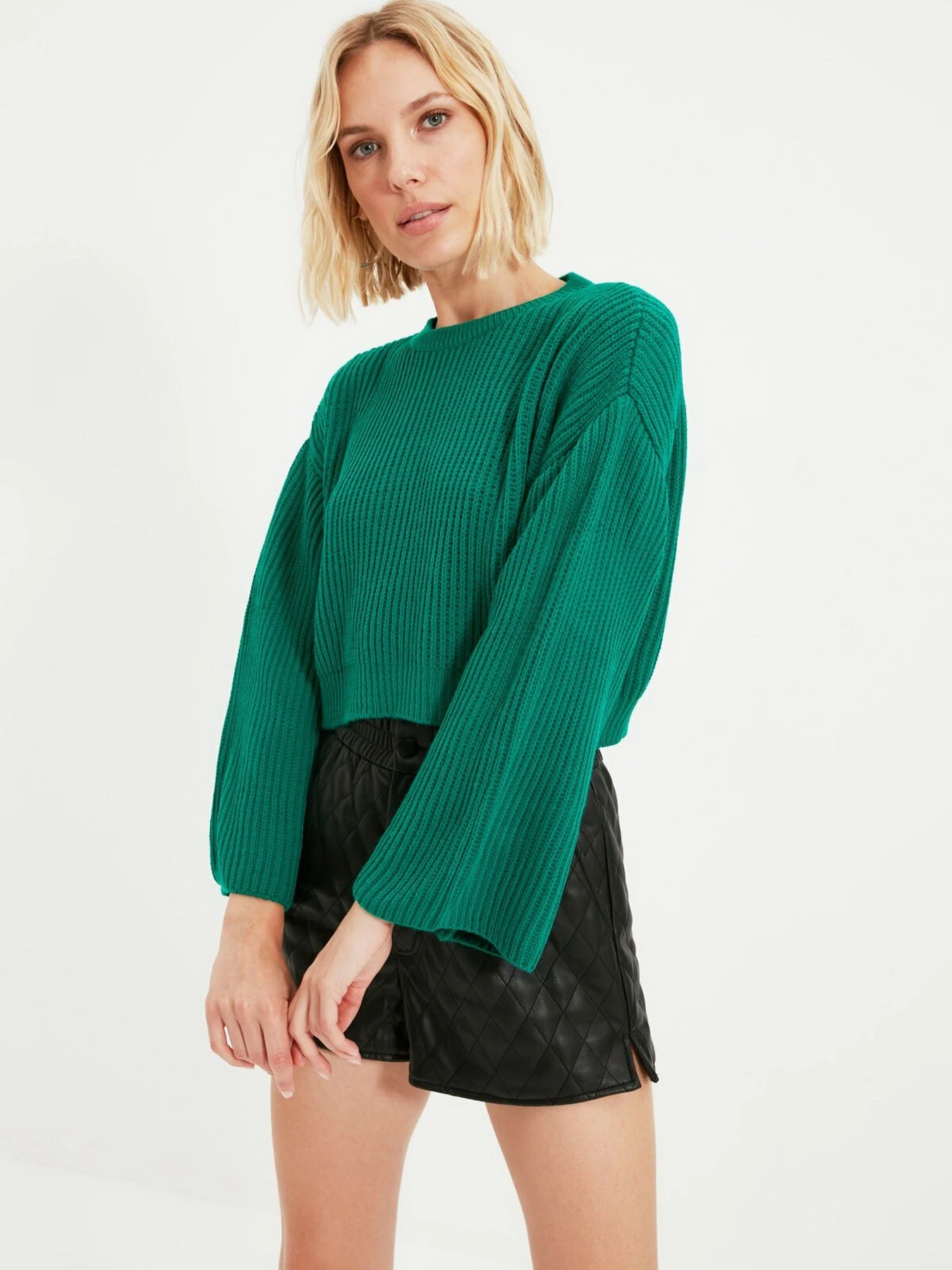 Свитры и кардиганы Trendyol модель TWOAW20KZ0743/Yesil Свитры и кардиганы Trendyol модель TWOAW20KZ0743/Yesil Фото