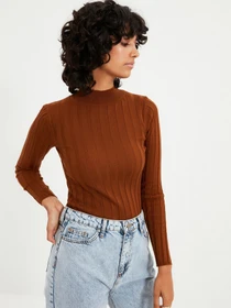 Свитры и кардиганы Trendyol модель TWOAW20KZ1132/Kahverengi Фото