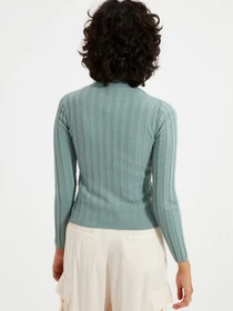 Свитры и кардиганы Trendyol модель TWOAW20KZ1132/Mint Фото