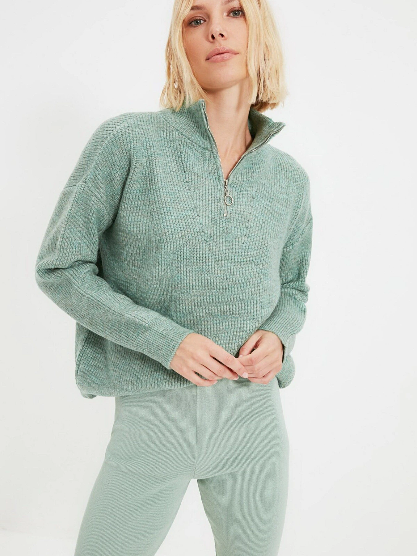 Свитры и кардиганы Trendyol модель TWOAW20XS0009/Mint Свитры и кардиганы Trendyol модель TWOAW20XS0009/Mint Фото