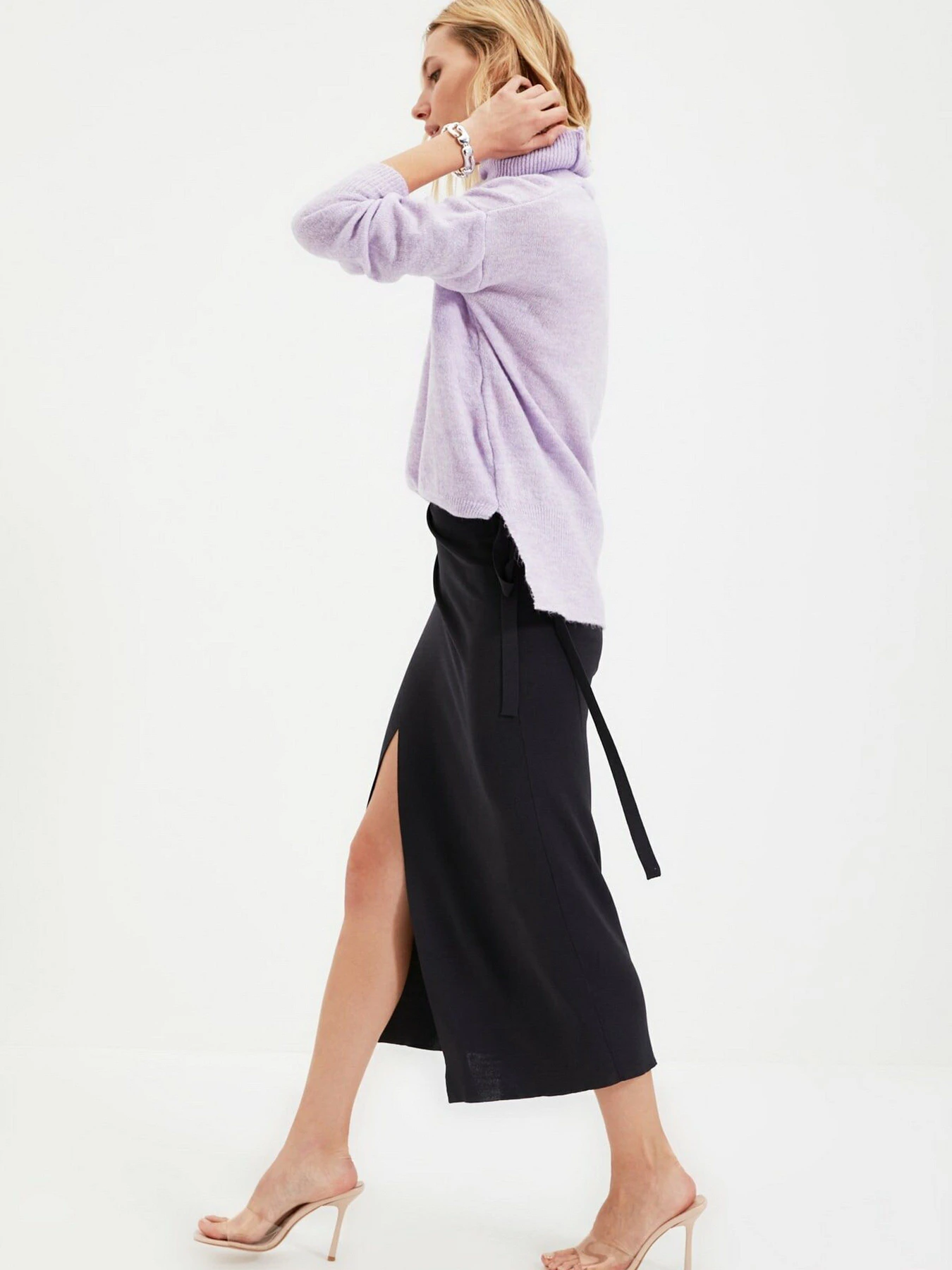 Свитры и кардиганы Trendyol модель TWOAW20XS0026/Lila Свитры и кардиганы Trendyol модель TWOAW20XS0026/Lila Фото