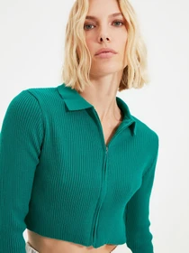 Свитры и кардиганы Trendyol модель TWOAW21HI0154/Yesil Фото