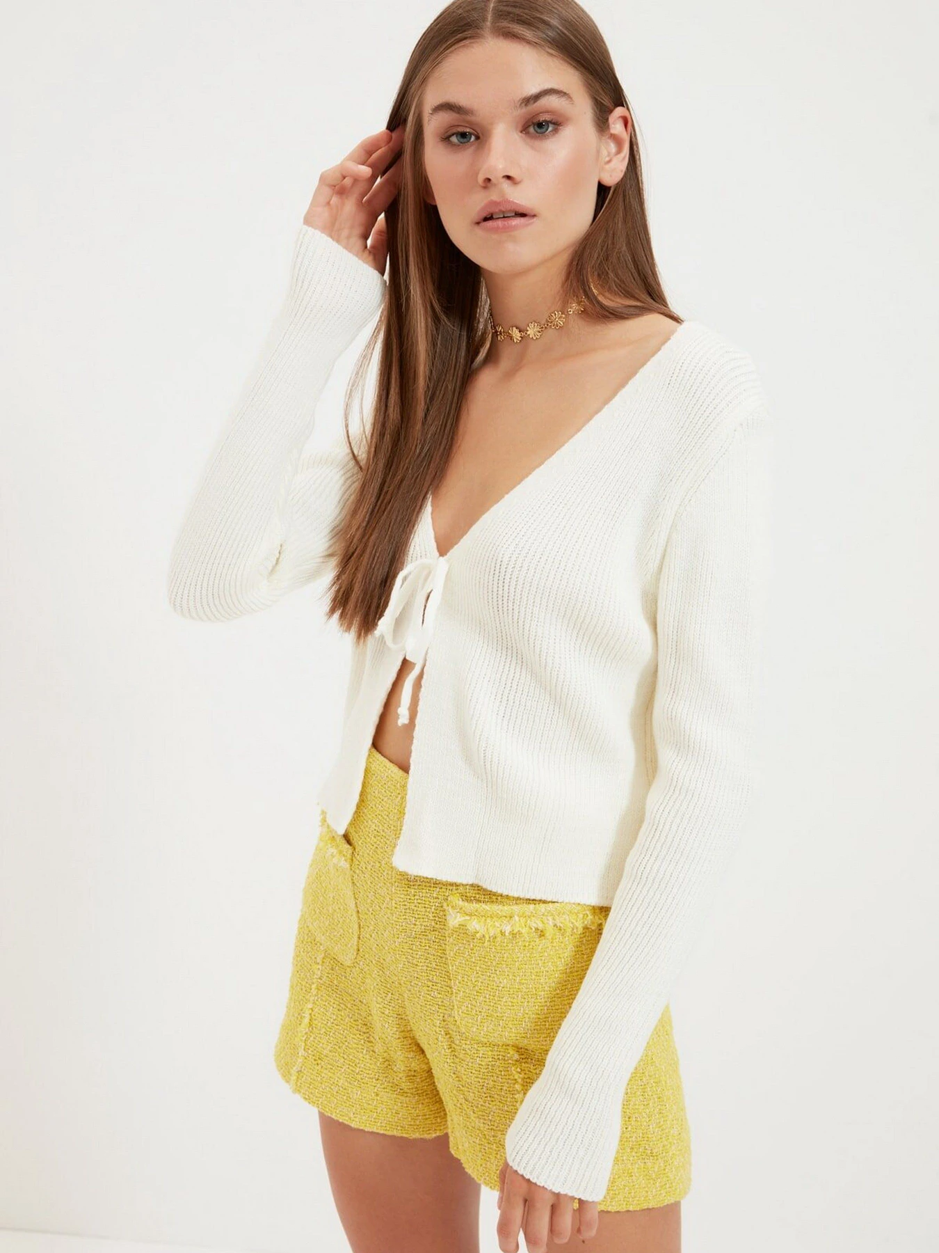 Свитры и кардиганы Trendyol модель TWOAW21HI0158/Ekru Свитры и кардиганы Trendyol модель TWOAW21HI0158/Ekru Фото