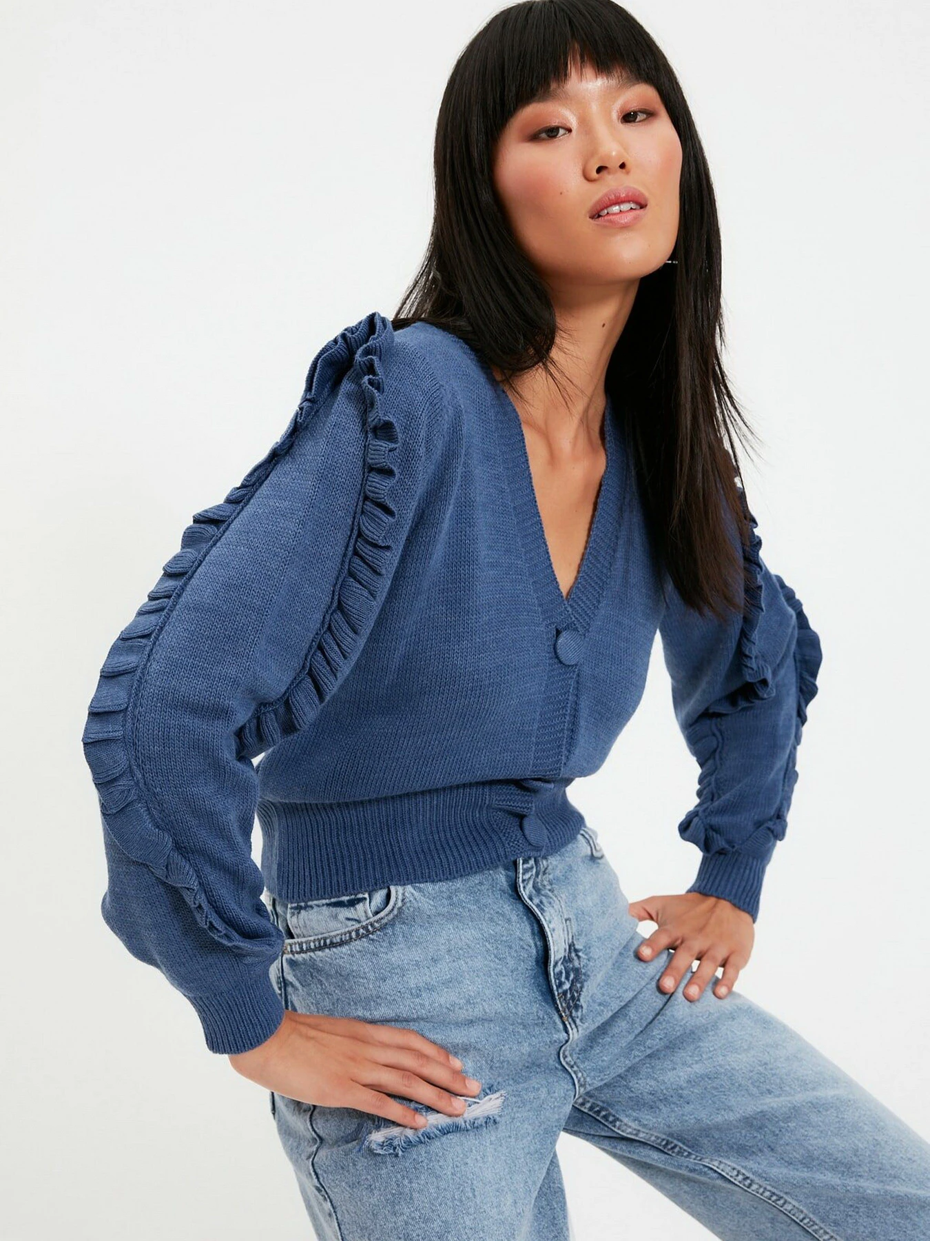 Свитры и кардиганы Trendyol модель TWOAW21HI0195/Indigo Свитры и кардиганы Trendyol модель TWOAW21HI0195/Indigo Фото