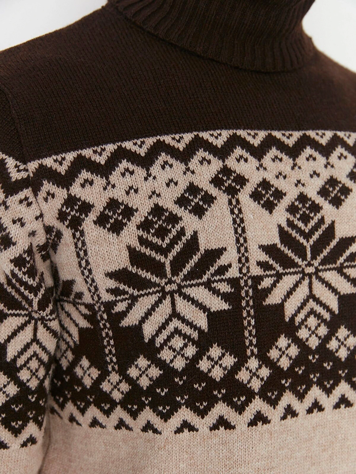 Свитры и кардиганы Trendyol модель TMNAW22KZ0296/Kahverengi Свитры и кардиганы Trendyol модель TMNAW22KZ0296/Kahverengi Фото