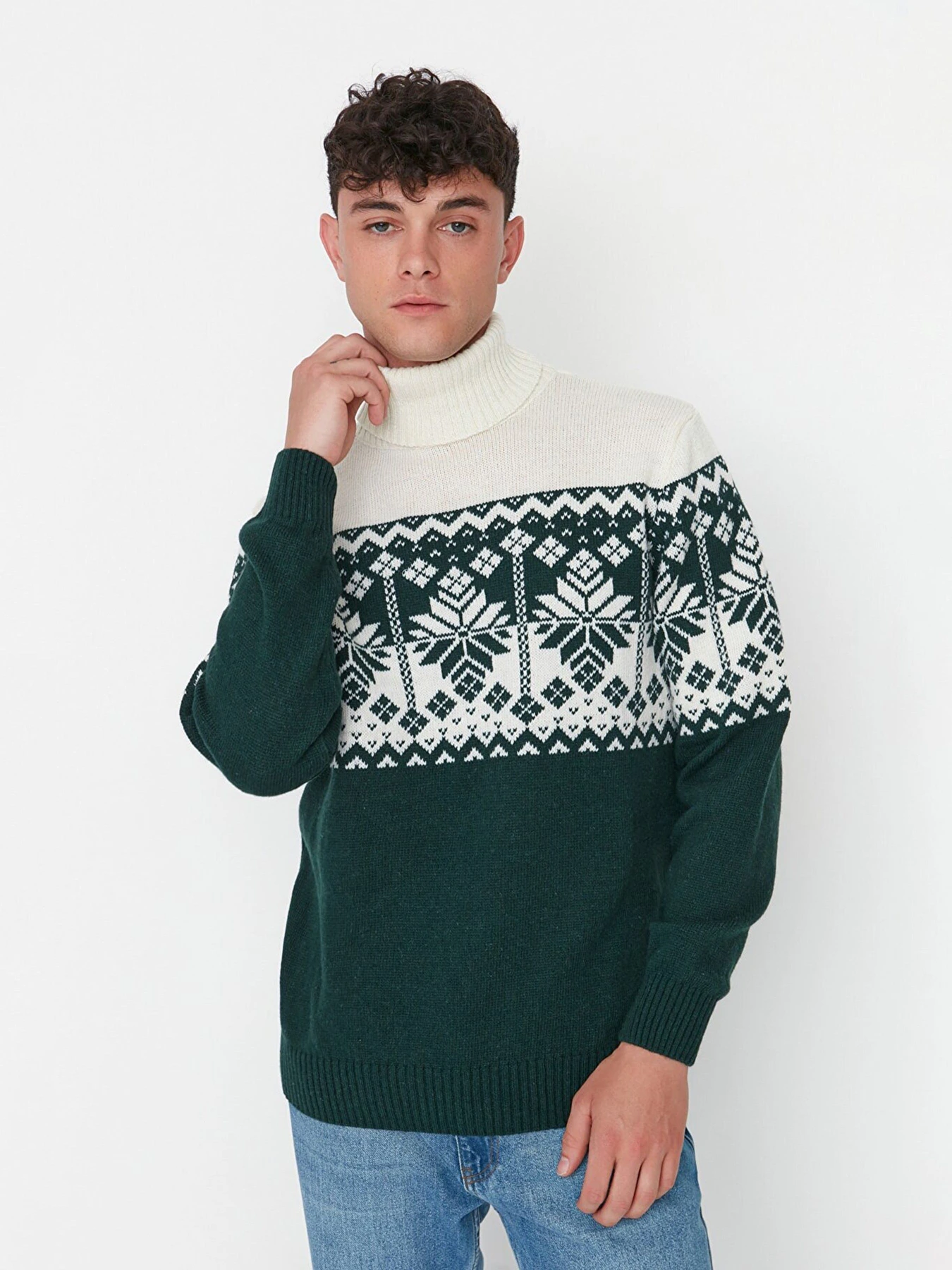 Светри та кардигани Trendyol модель TMNAW22KZ0296/Zumrut Yesili Фото