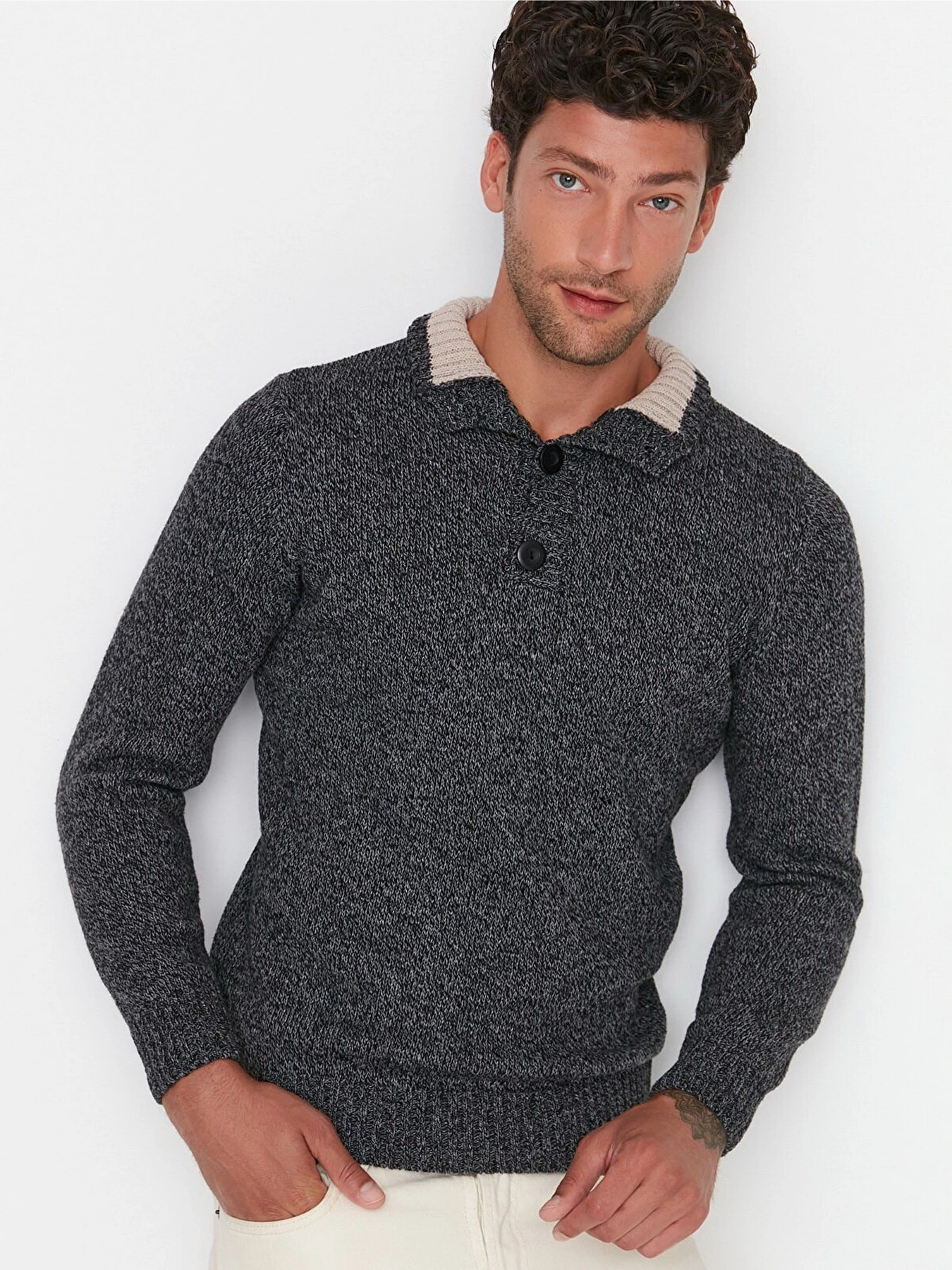 Худи и свитшоты Trendyol модель TMNAW21KZ0394/Siyah Худи и свитшоты Trendyol модель TMNAW21KZ0394/Siyah Фото