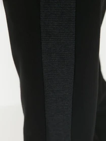 Штани Trendyol модель TMNAW23EA00142/Siyah Фото