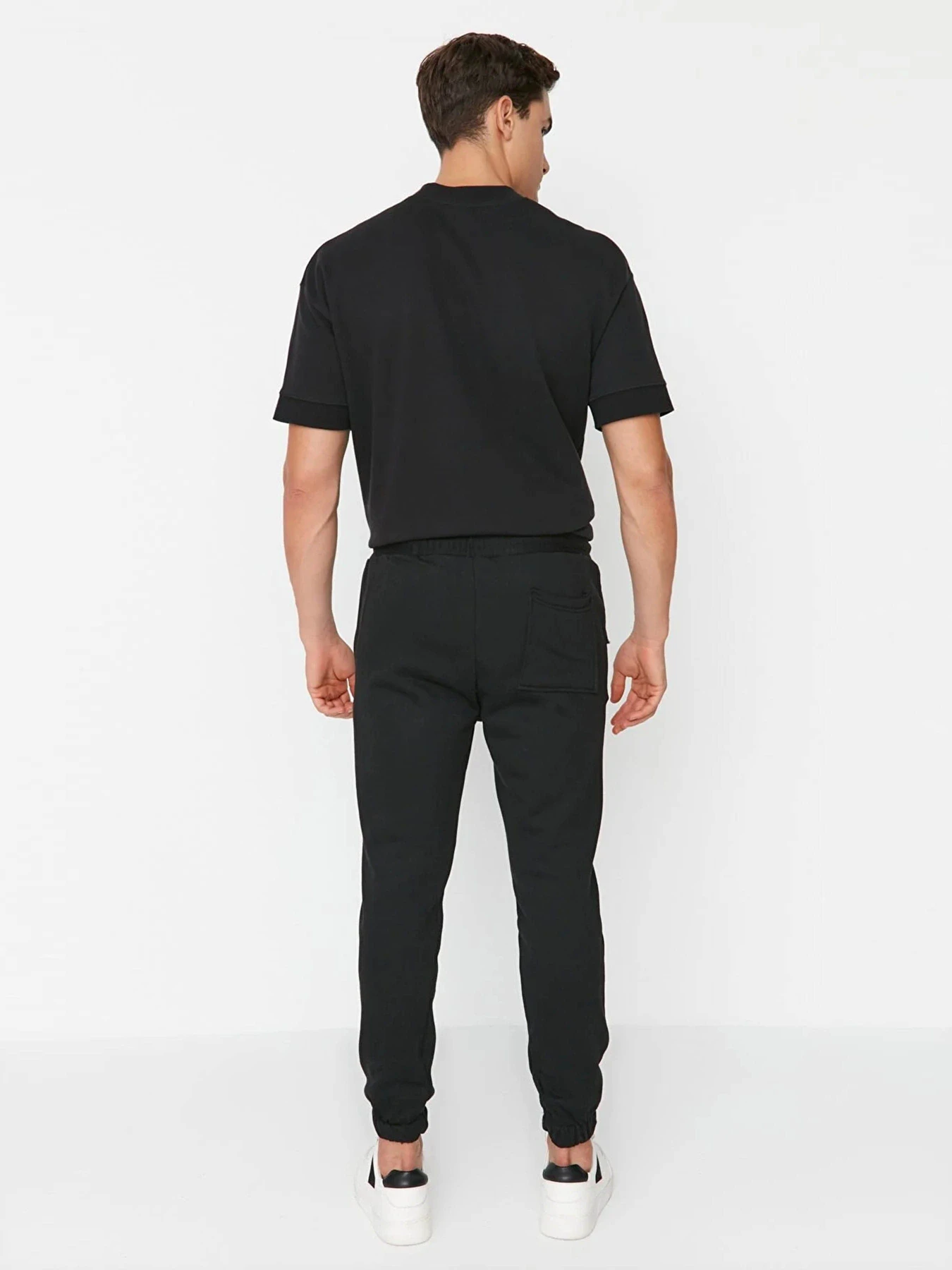 Брюки Trendyol модель TMNAW23EA00094/Siyah Брюки Trendyol модель TMNAW23EA00094/Siyah Фото