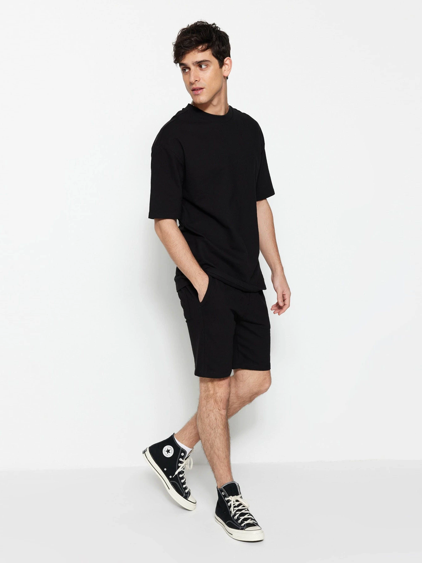 Шорты Trendyol модель TMNSS23SR00035/Siyah Фото