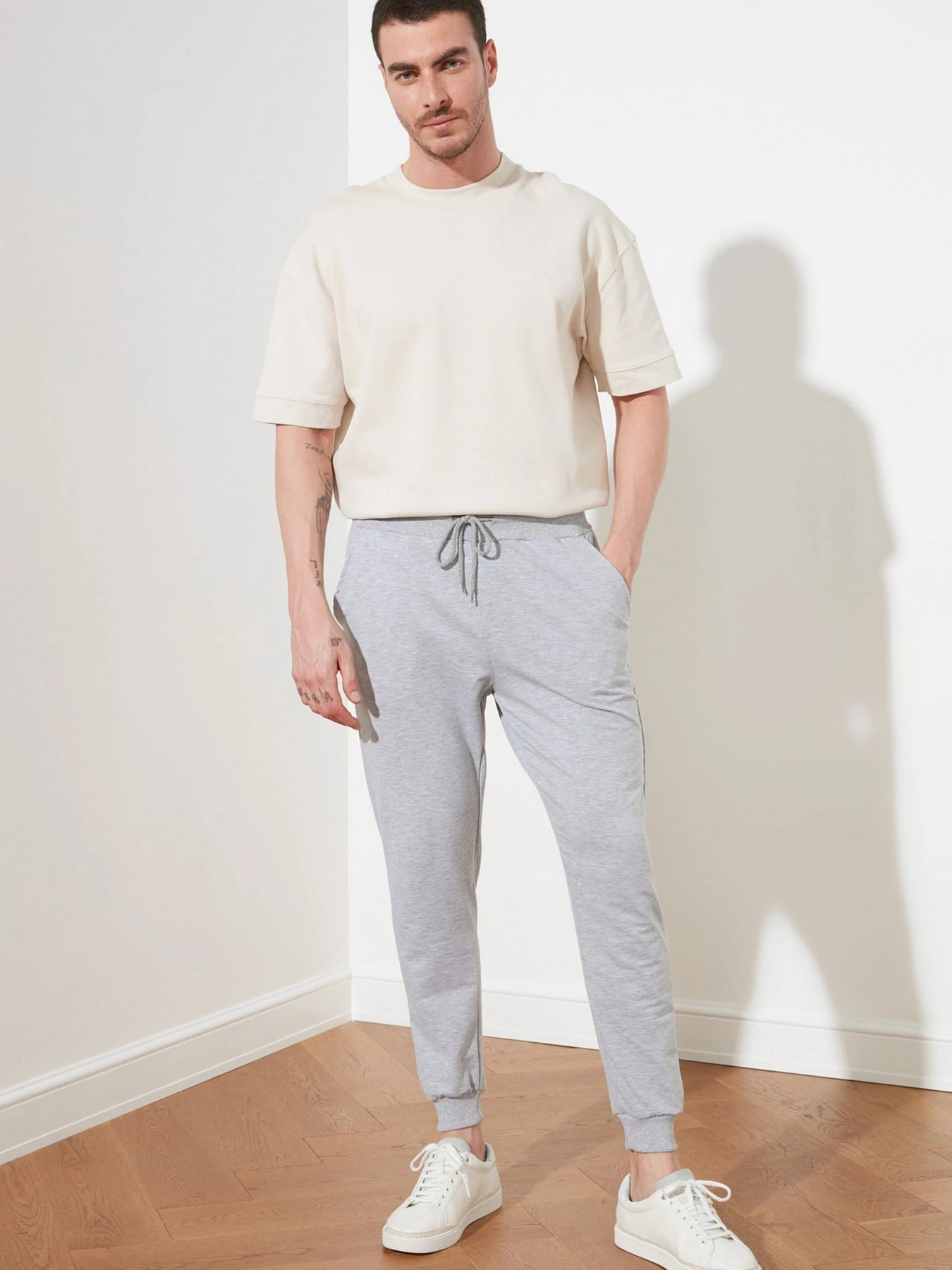 Брюки Trendyol модель TMNSS20EA0053/Gri Фото