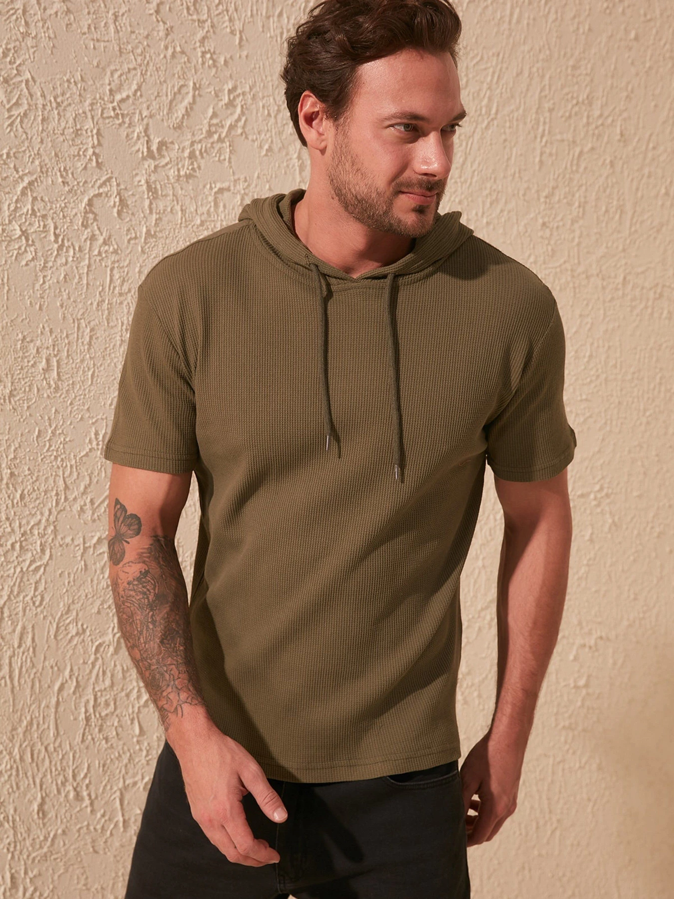 Футболки і поло Trendyol модель TMNSS20TS0117/Haki Фото