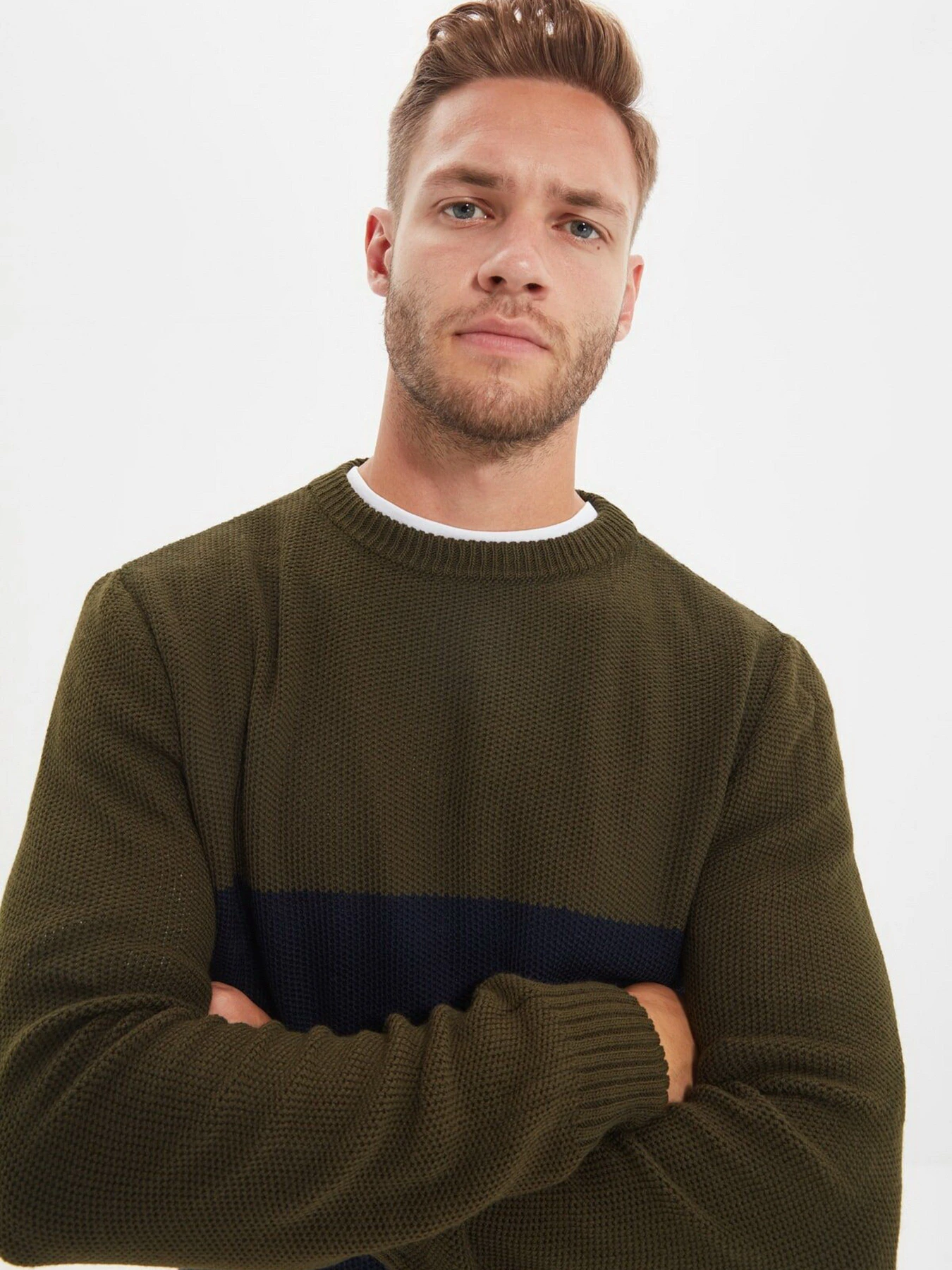 Светри та кардигани Trendyol модель TMNAW21KZ0544/Haki Светри та кардигани Trendyol модель TMNAW21KZ0544/Haki Фото