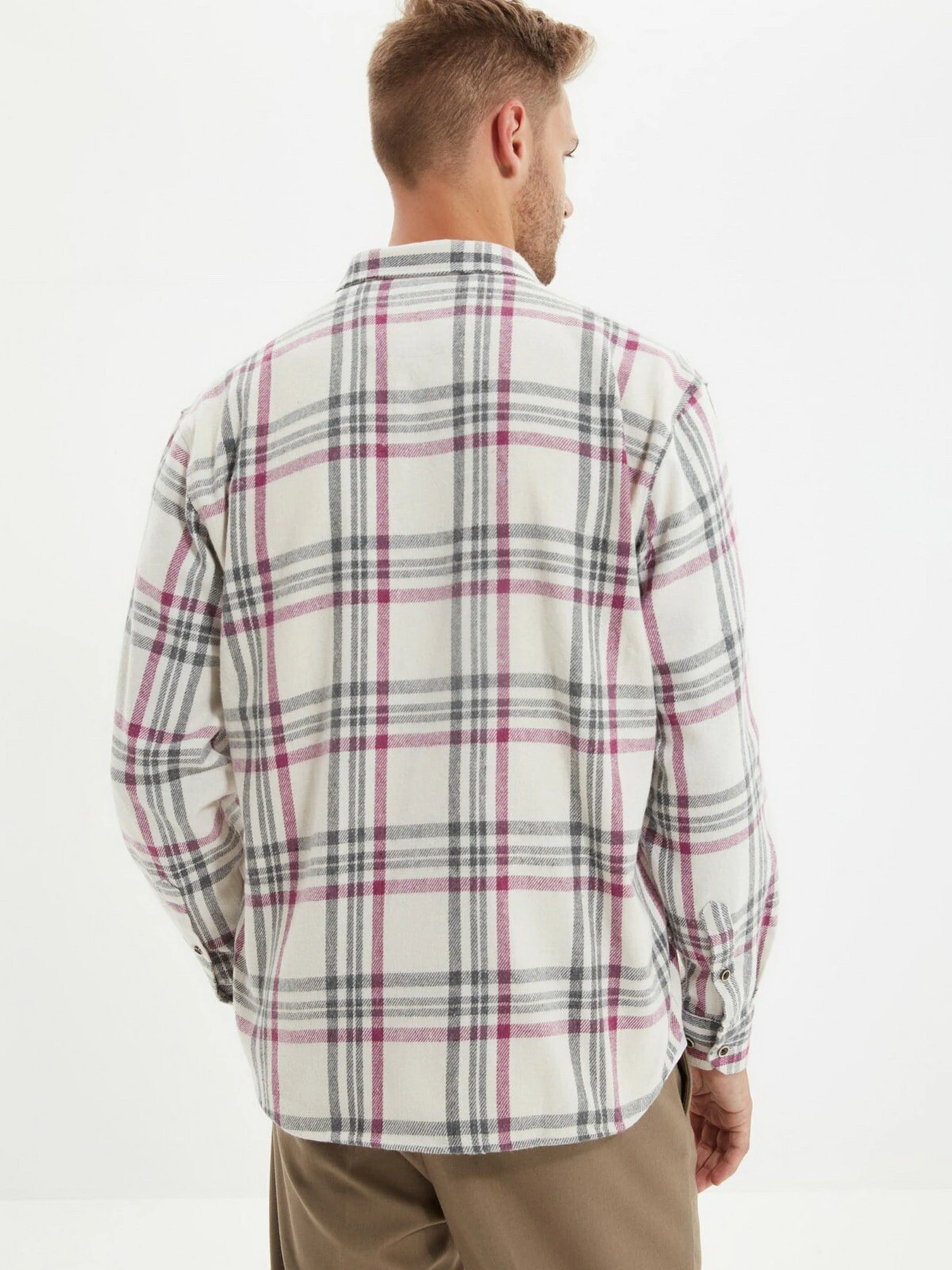 Рубашки Trendyol модель TMNAW22GO0356/Mor Рубашки Trendyol модель TMNAW22GO0356/Mor Фото