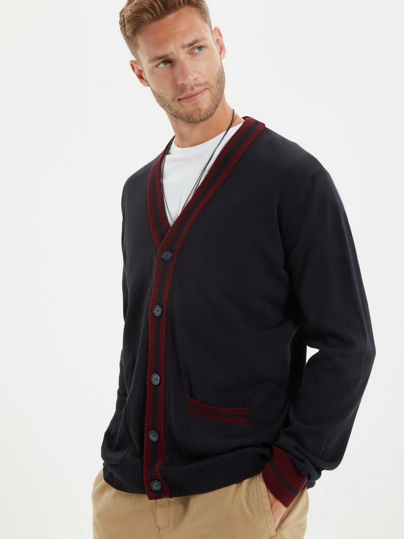 Светри та кардигани Trendyol модель TMNAW22HI0389/Lacivert Светри та кардигани Trendyol модель TMNAW22HI0389/Lacivert Фото