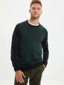 Светри та кардигани Trendyol модель TMNAW22KZ0600/Koyu Yesil Фото