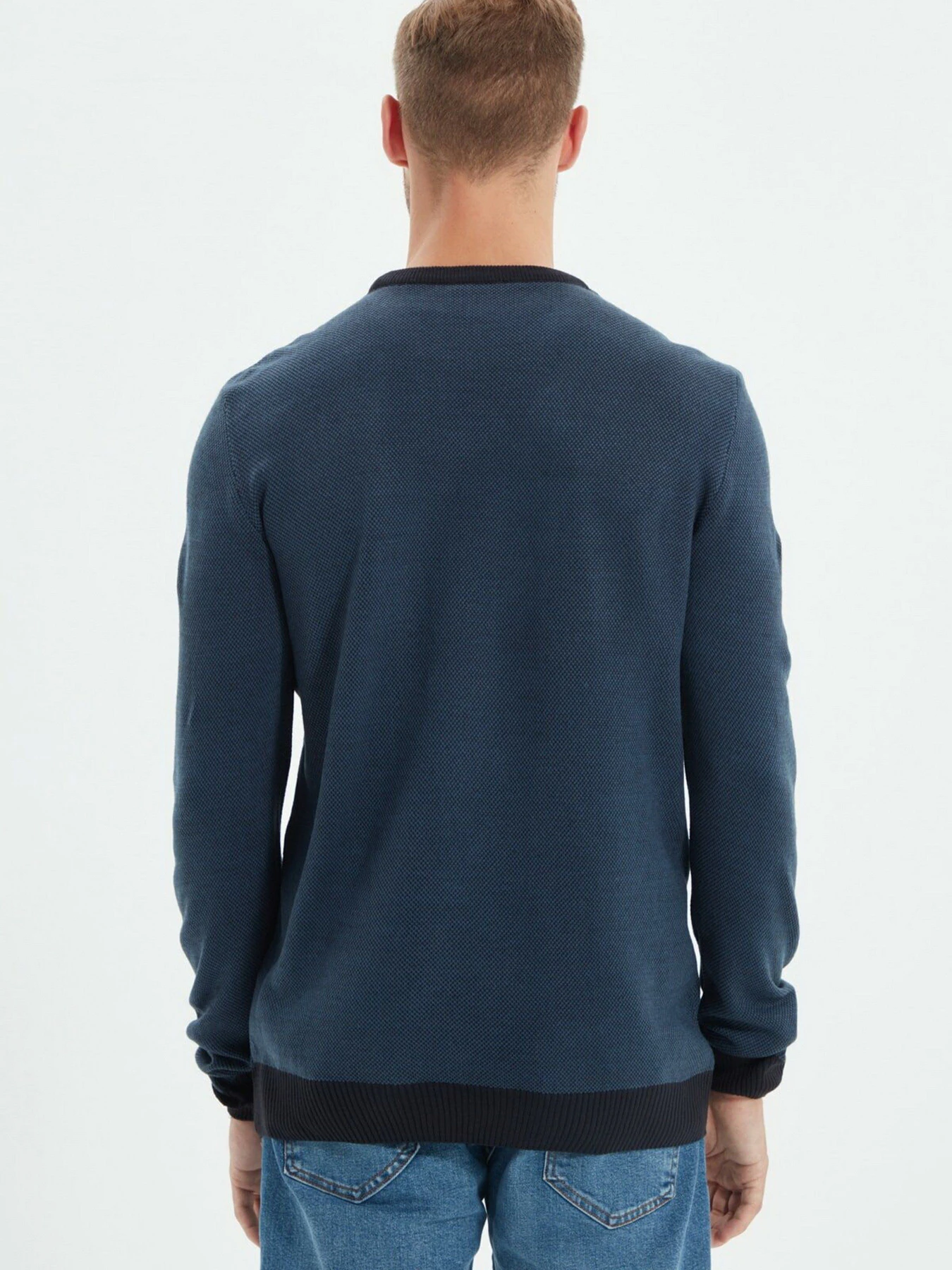 Светри та кардигани Trendyol модель TMNAW22KZ0661/Lacivert Светри та кардигани Trendyol модель TMNAW22KZ0661/Lacivert Фото