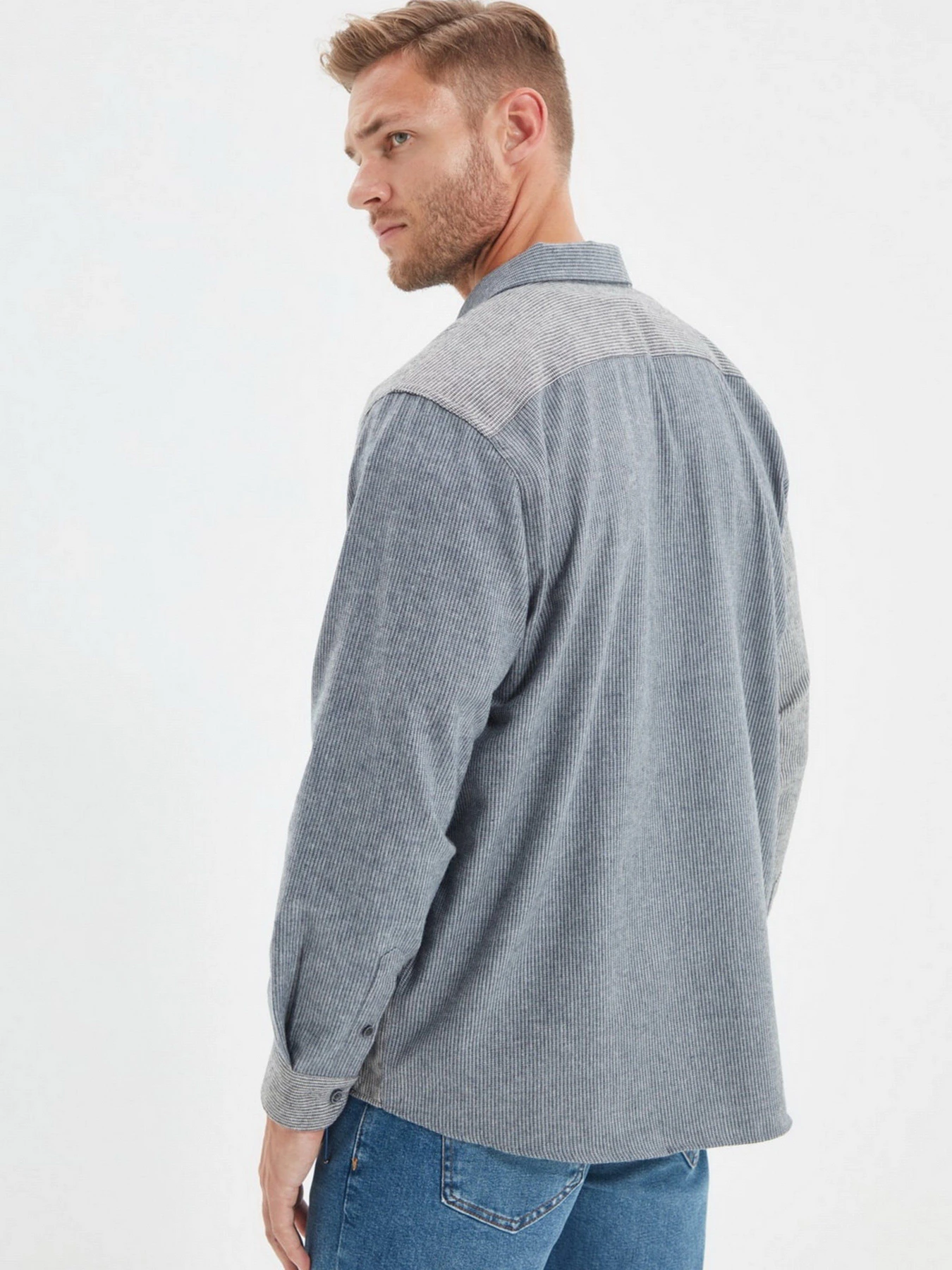 Рубашки Trendyol модель TMNAW22GO0222/Gri Рубашки Trendyol модель TMNAW22GO0222/Gri Фото