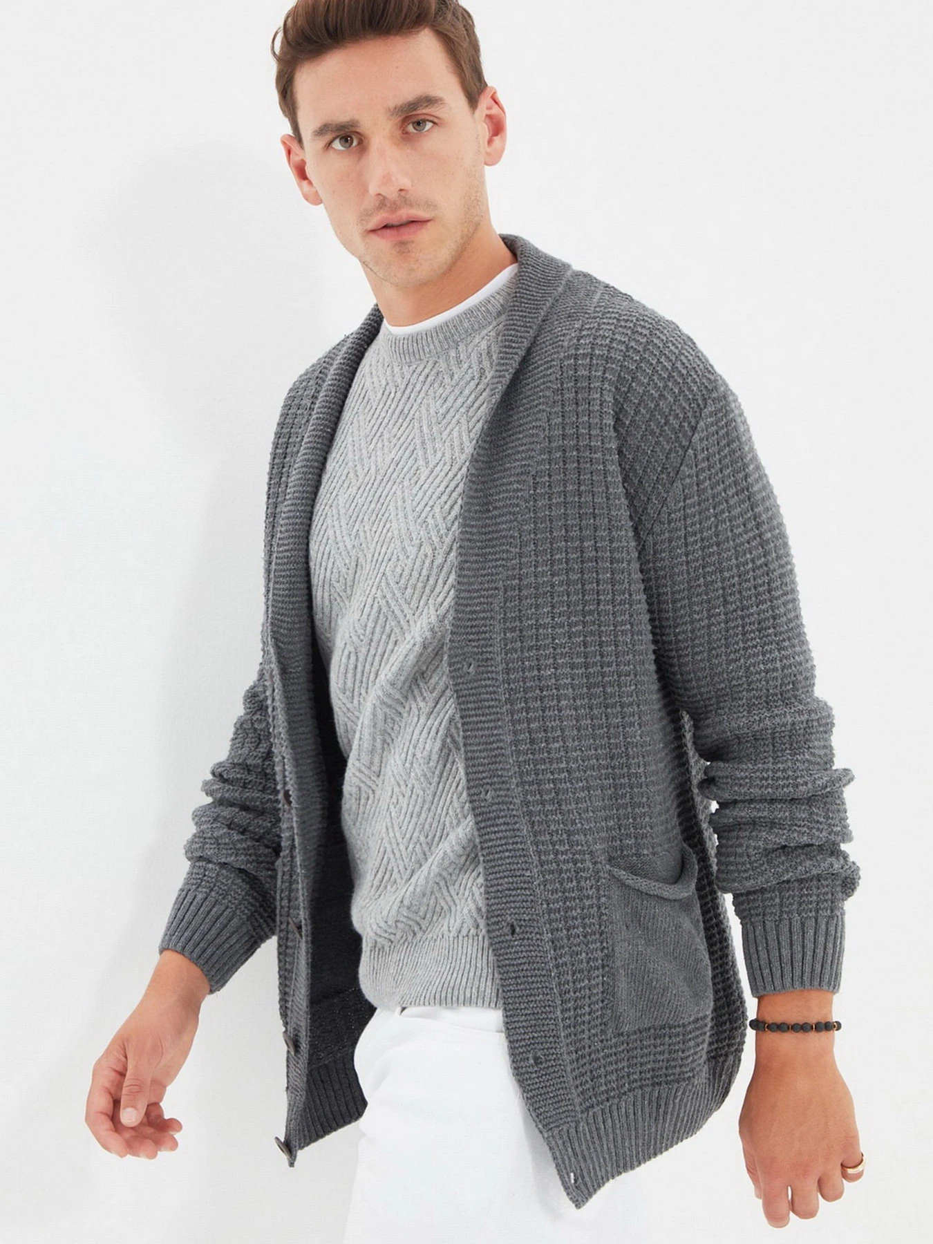 Светри та кардигани Trendyol модель TMNAW22HI0078/Gri Светри та кардигани Trendyol модель TMNAW22HI0078/Gri Фото
