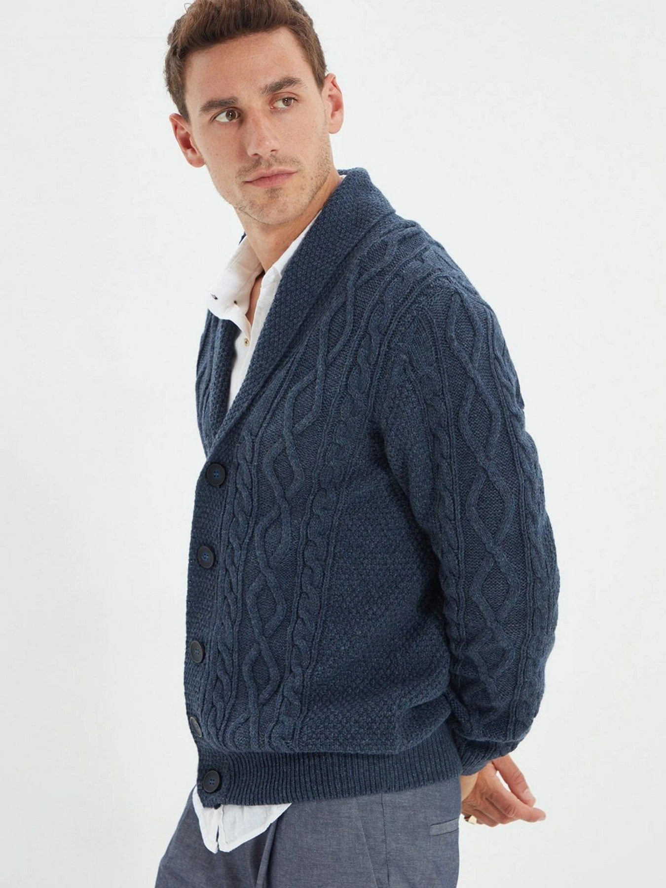 Светри та кардигани Trendyol модель TMNAW22HI0137/Indigo Светри та кардигани Trendyol модель TMNAW22HI0137/Indigo Фото