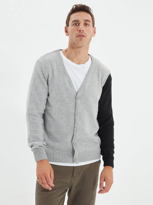 Светри та кардигани Trendyol модель TMNAW22HI0202/Gri Фото