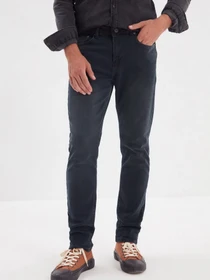 Джинси Trendyol Slim модель TMNAW22JE0020/Lacivert Фото