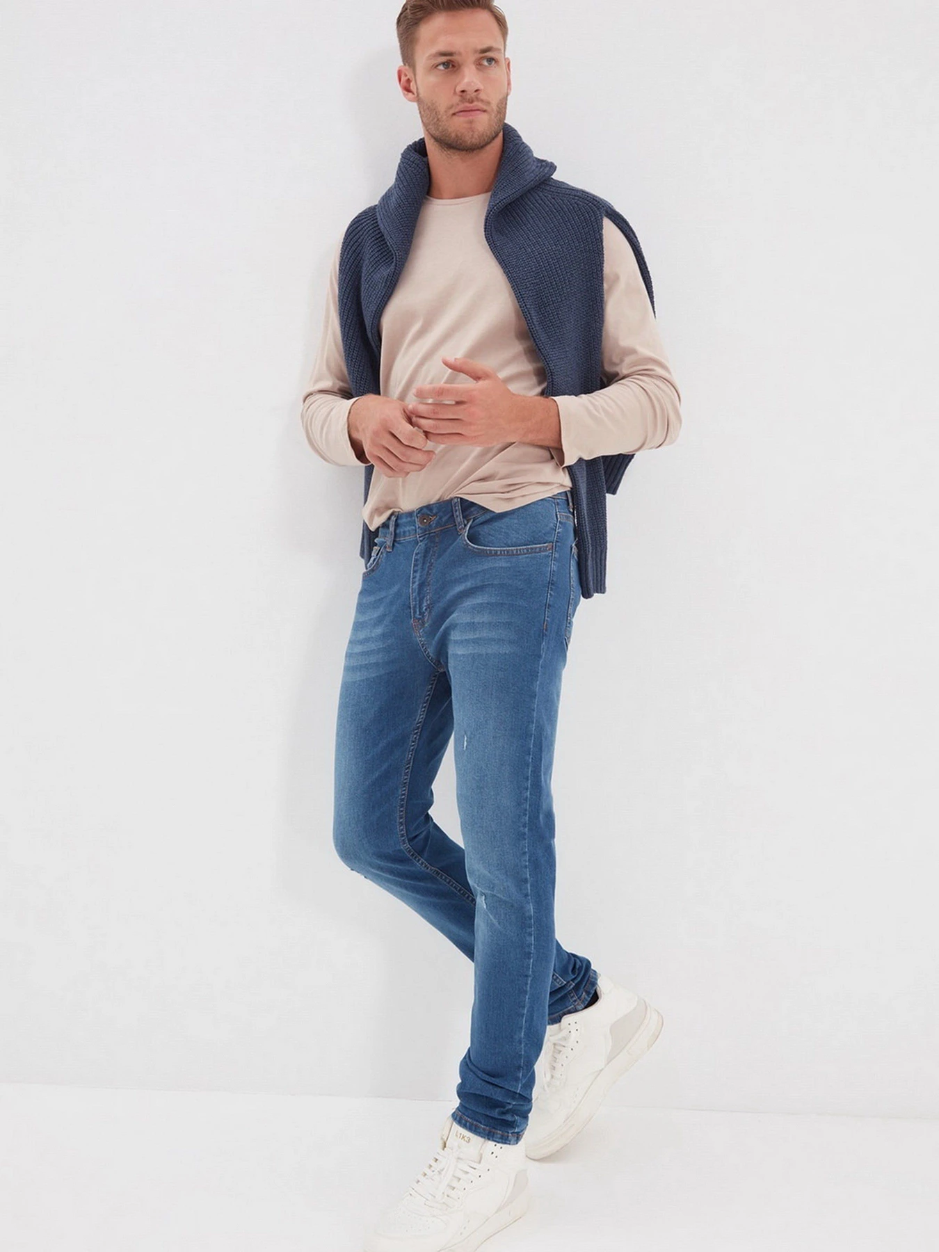 Джинси Trendyol Slim модель TMNAW22JE0062/Indigo Фото