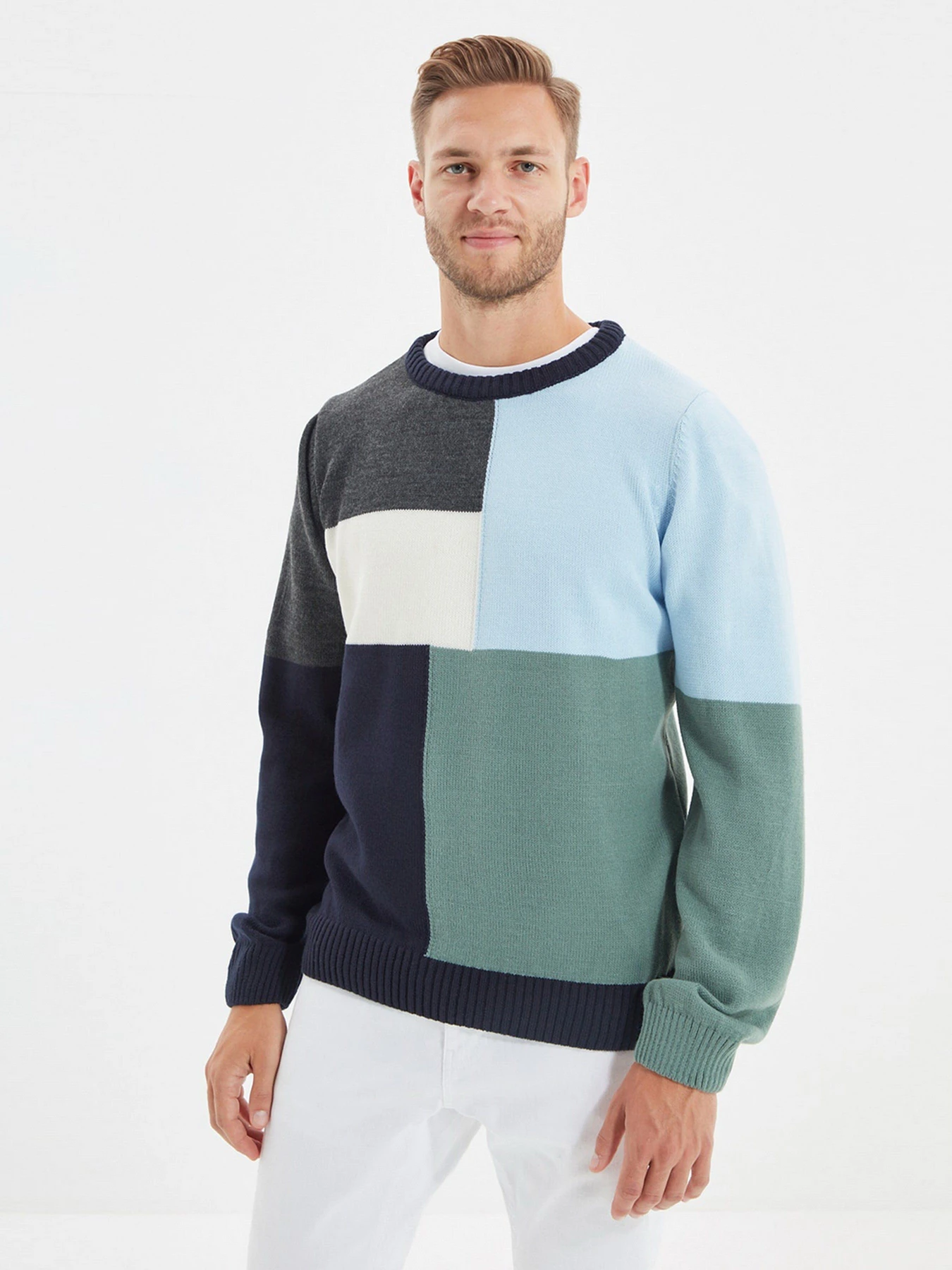 Светри та кардигани Trendyol модель TMNAW22KZ0122/Lacivert Светри та кардигани Trendyol модель TMNAW22KZ0122/Lacivert Фото
