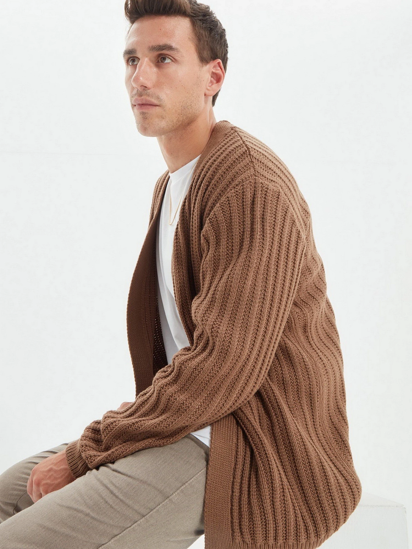 Светри та кардигани Trendyol модель TMNAW22KZ0138/Vizon Светри та кардигани Trendyol модель TMNAW22KZ0138/Vizon Фото