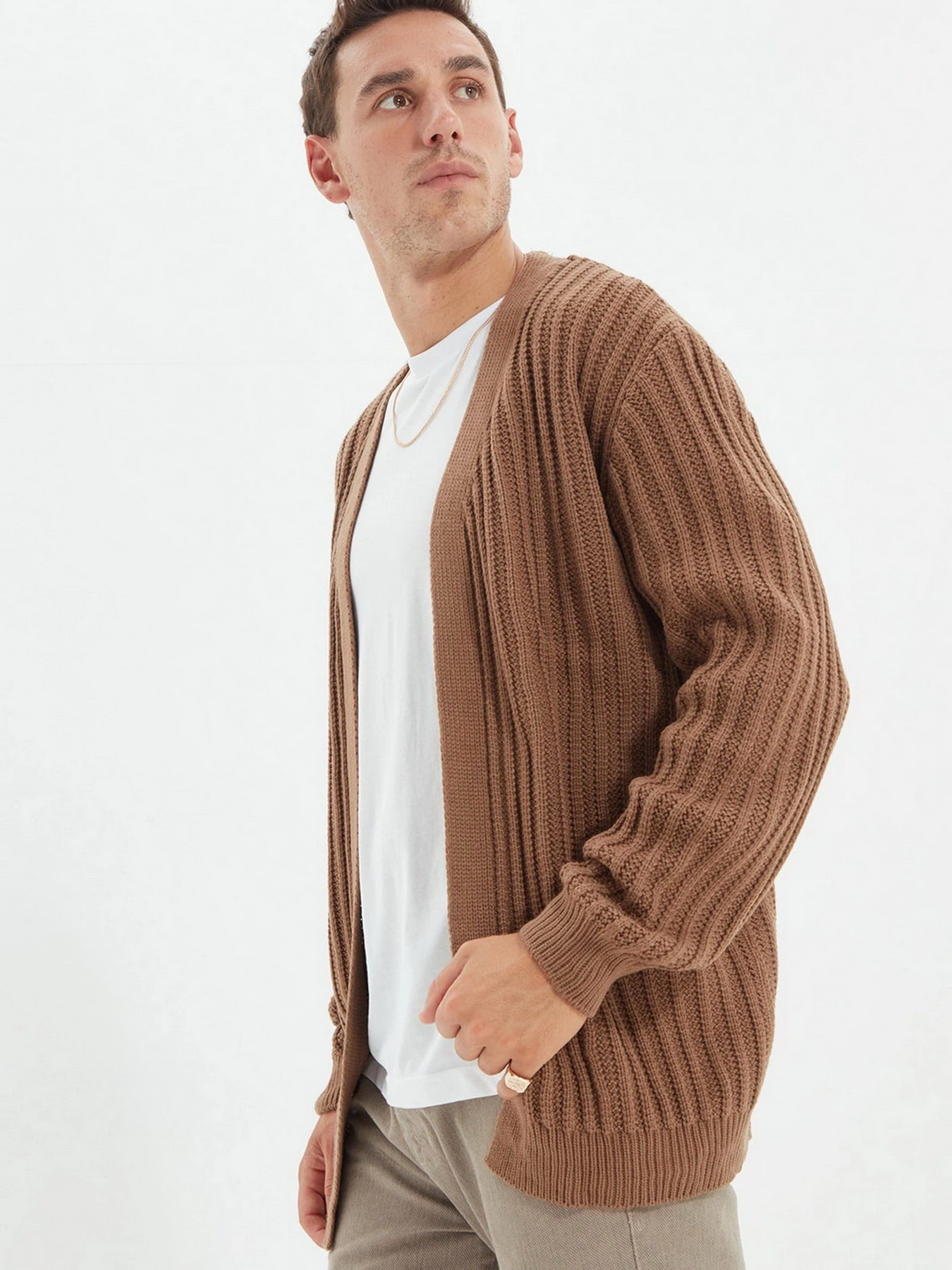 Светри та кардигани Trendyol модель TMNAW22KZ0138/Vizon Светри та кардигани Trendyol модель TMNAW22KZ0138/Vizon Фото