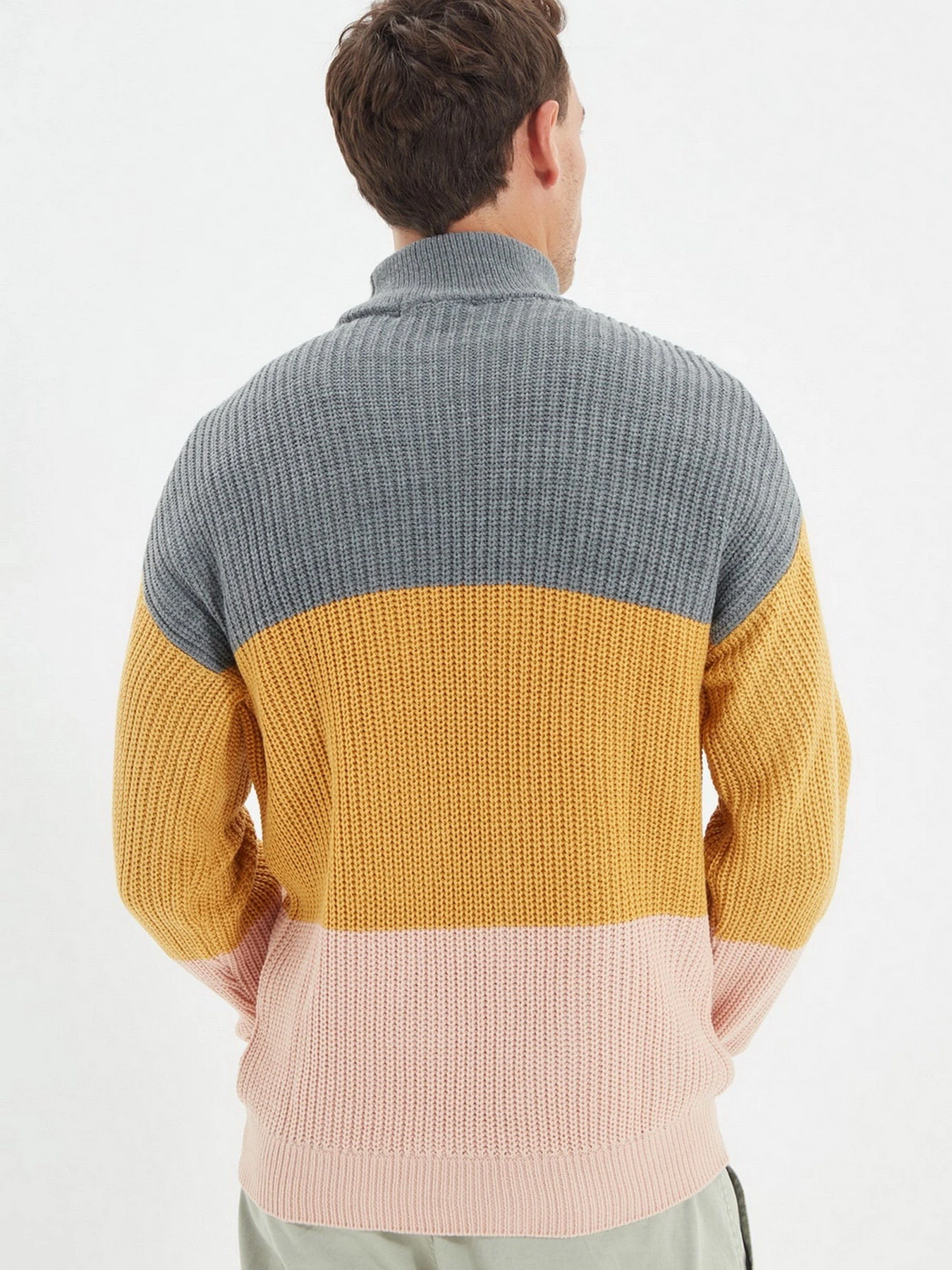 Свитры и кардиганы Trendyol модель TMNAW22KZ0139/Gri Свитры и кардиганы Trendyol модель TMNAW22KZ0139/Gri Фото