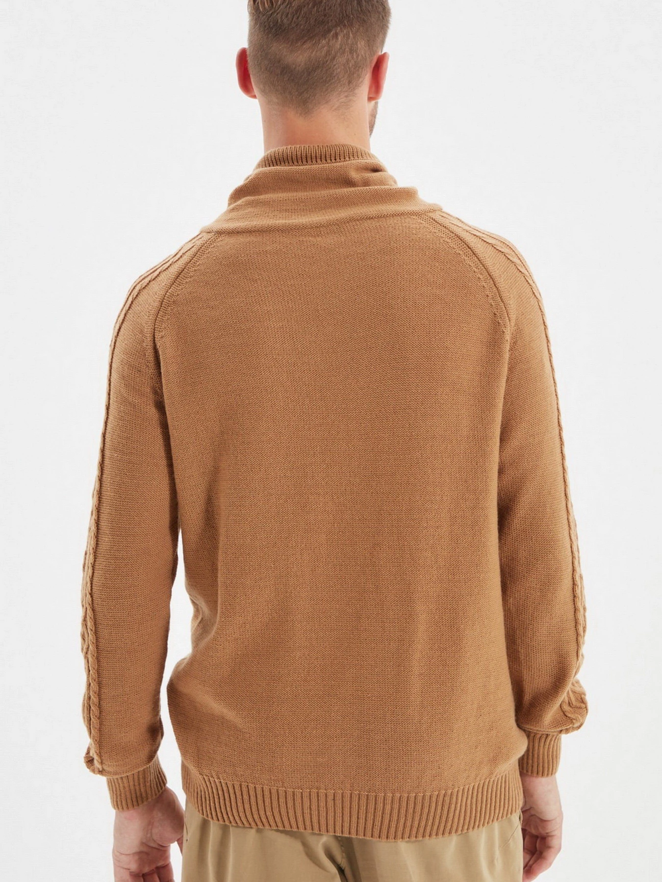 Свитры и кардиганы Trendyol модель TMNAW22KZ0287/Camel Свитры и кардиганы Trendyol модель TMNAW22KZ0287/Camel Фото