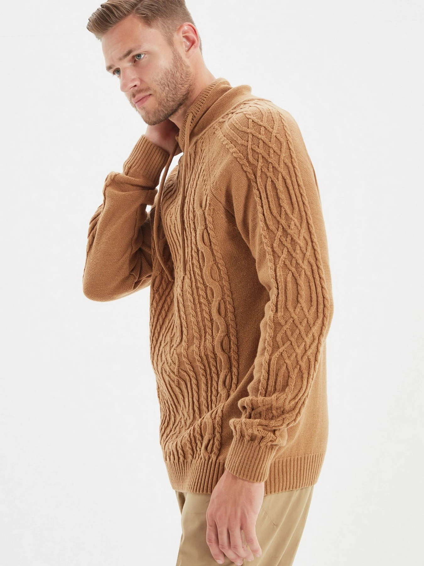 Свитры и кардиганы Trendyol модель TMNAW22KZ0287/Camel Свитры и кардиганы Trendyol модель TMNAW22KZ0287/Camel Фото