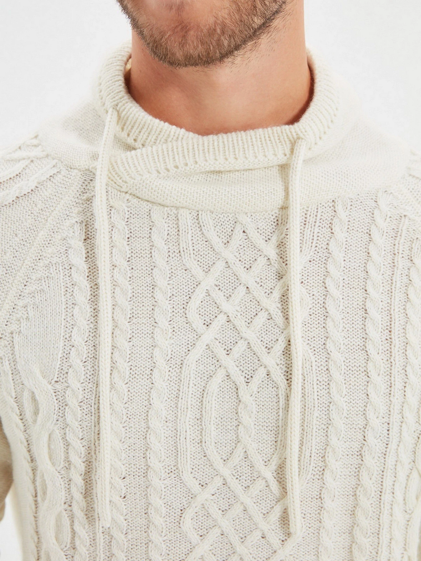 Свитры и кардиганы Trendyol модель TMNAW22KZ0287/Ekru Свитры и кардиганы Trendyol модель TMNAW22KZ0287/Ekru Фото