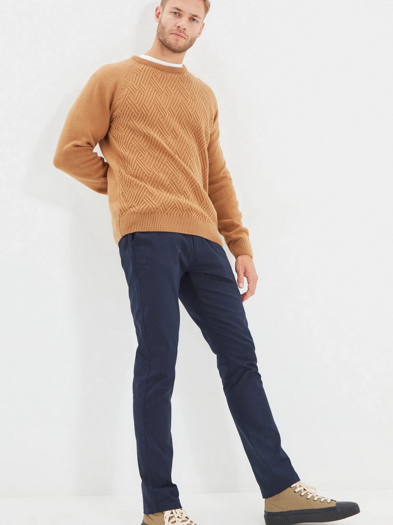 Светри та кардигани Trendyol модель TMNAW22KZ0290/Camel Светри та кардигани Trendyol модель TMNAW22KZ0290/Camel Фото