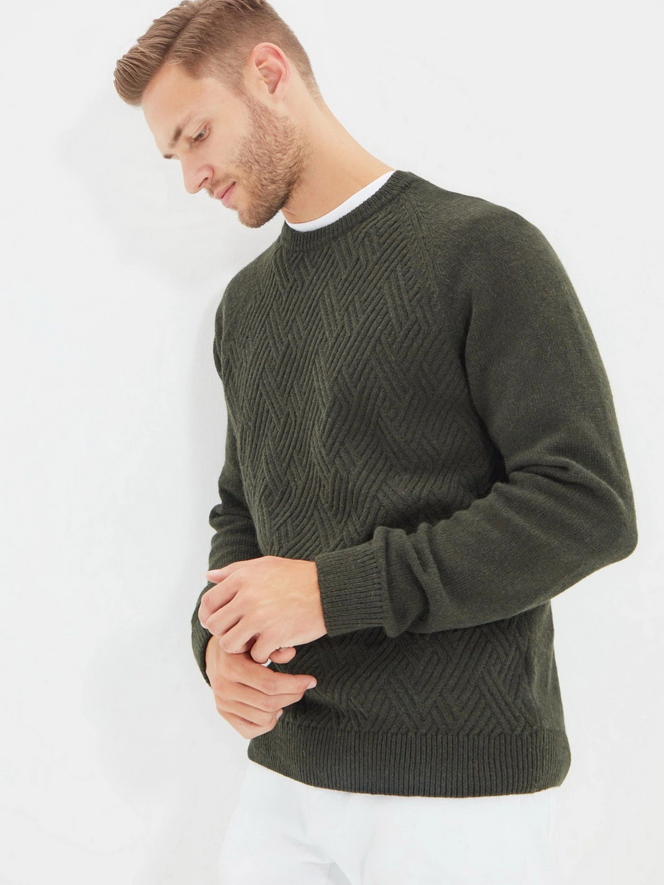 Светри та кардигани Trendyol модель TMNAW22KZ0290/Haki Светри та кардигани Trendyol модель TMNAW22KZ0290/Haki Фото