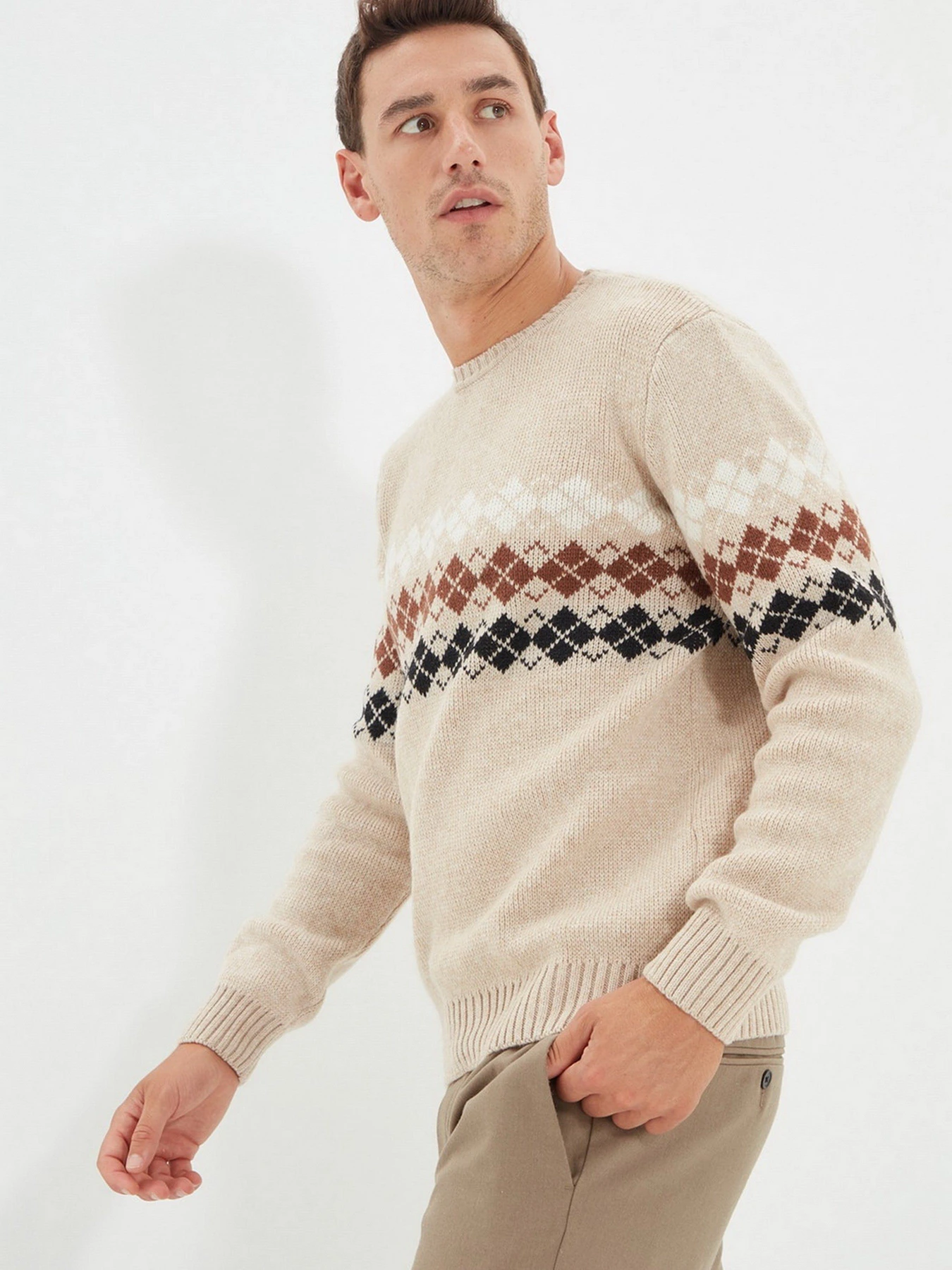 Светри та кардигани Trendyol модель TMNAW22KZ0299/Bej Светри та кардигани Trendyol модель TMNAW22KZ0299/Bej Фото