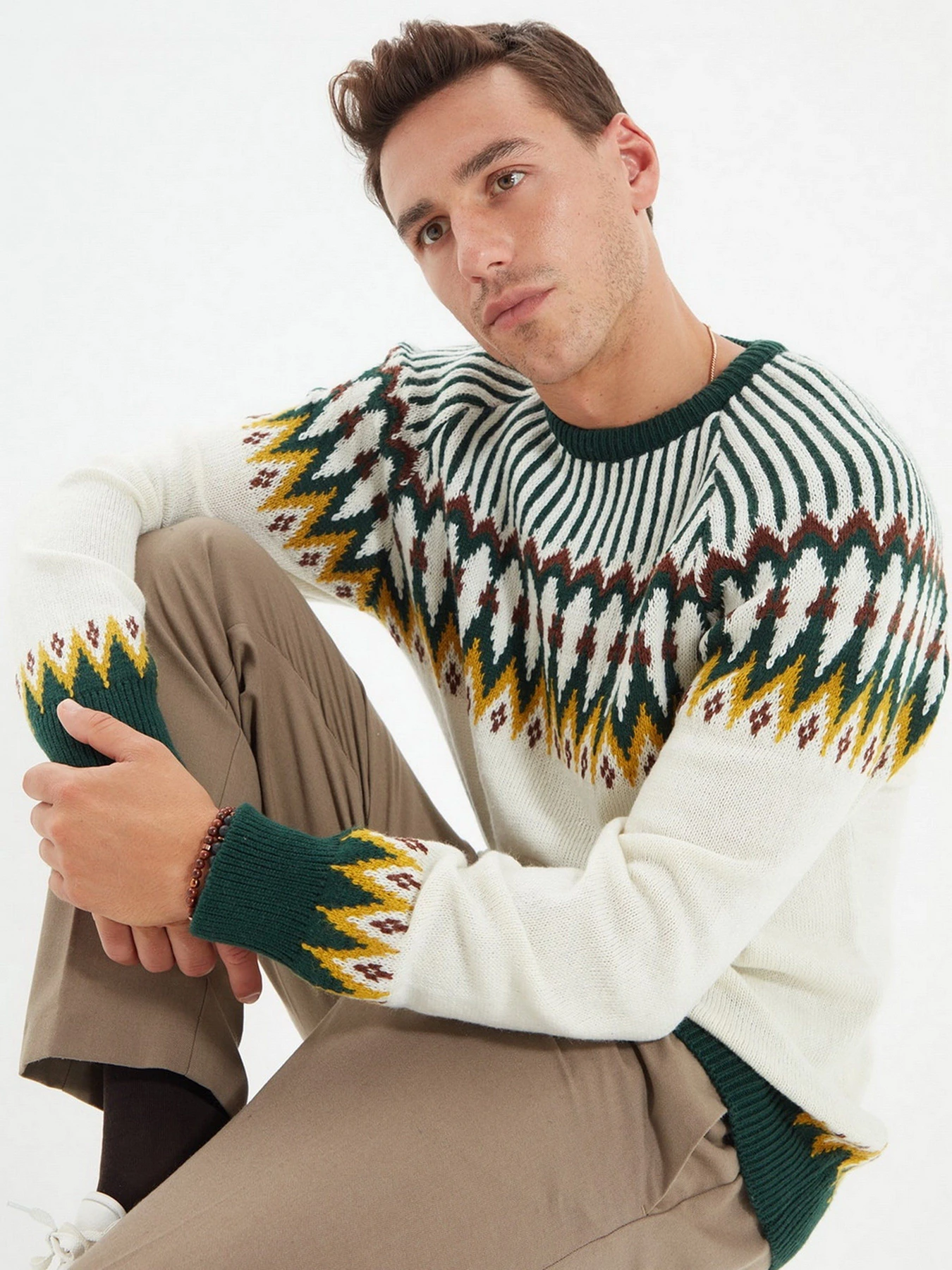 Светри та кардигани Trendyol модель TMNAW22KZ0301/Bej Светри та кардигани Trendyol модель TMNAW22KZ0301/Bej Фото