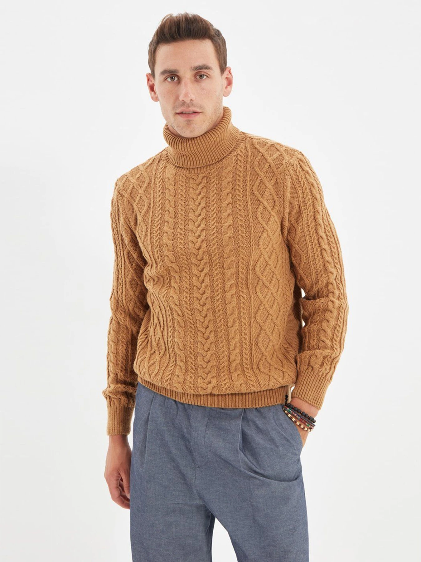 Свитры и кардиганы Trendyol модель TMNAW22KZ0302/Camel Свитры и кардиганы Trendyol модель TMNAW22KZ0302/Camel Фото