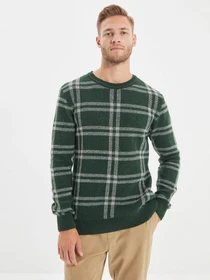 Светри та кардигани Trendyol модель TMNAW22KZ0321/Koyu Yesil Фото