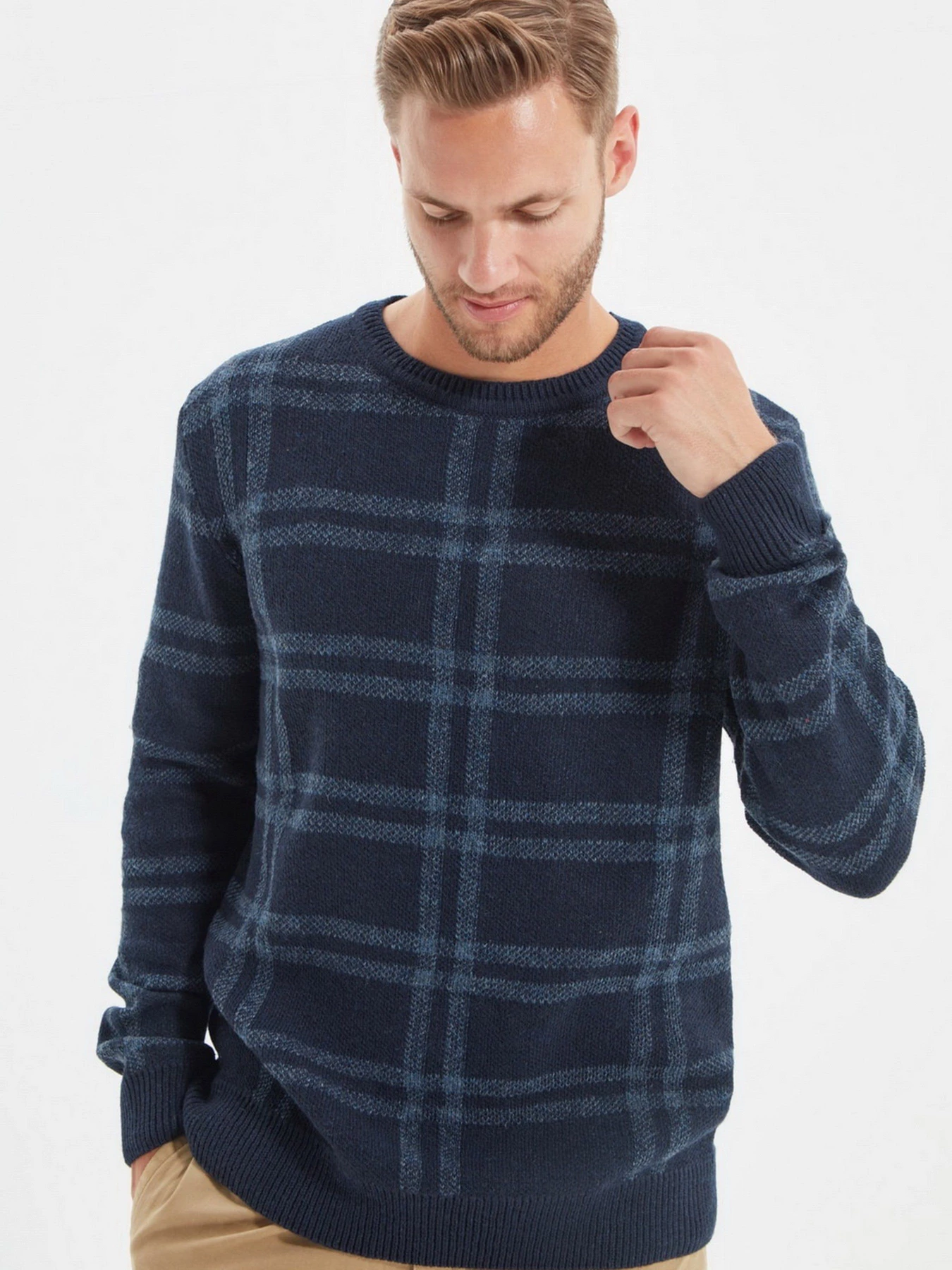 Светри та кардигани Trendyol модель TMNAW22KZ0321/Lacivert Светри та кардигани Trendyol модель TMNAW22KZ0321/Lacivert Фото