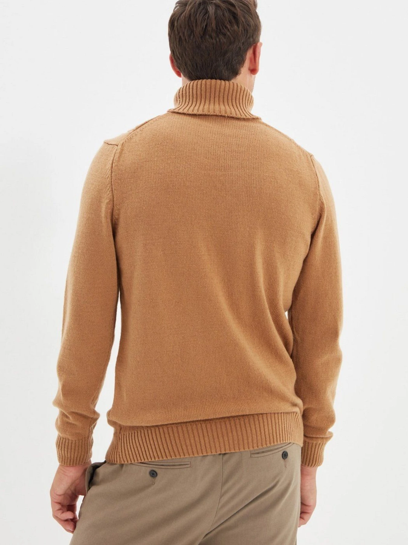 Светри та кардигани Trendyol модель TMNAW22KZ0322/Camel Светри та кардигани Trendyol модель TMNAW22KZ0322/Camel Фото