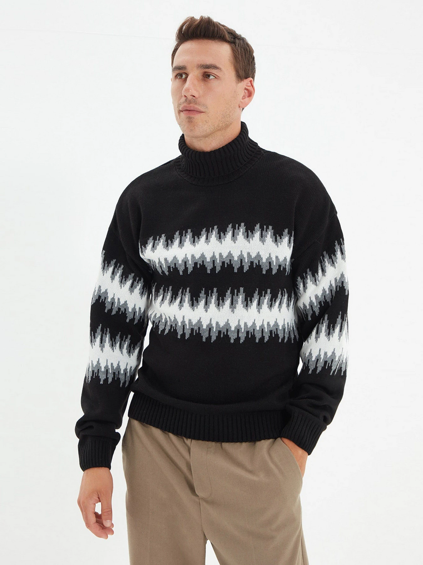 Светри та кардигани Trendyol модель TMNAW22KZ0332/Siyah Светри та кардигани Trendyol модель TMNAW22KZ0332/Siyah Фото