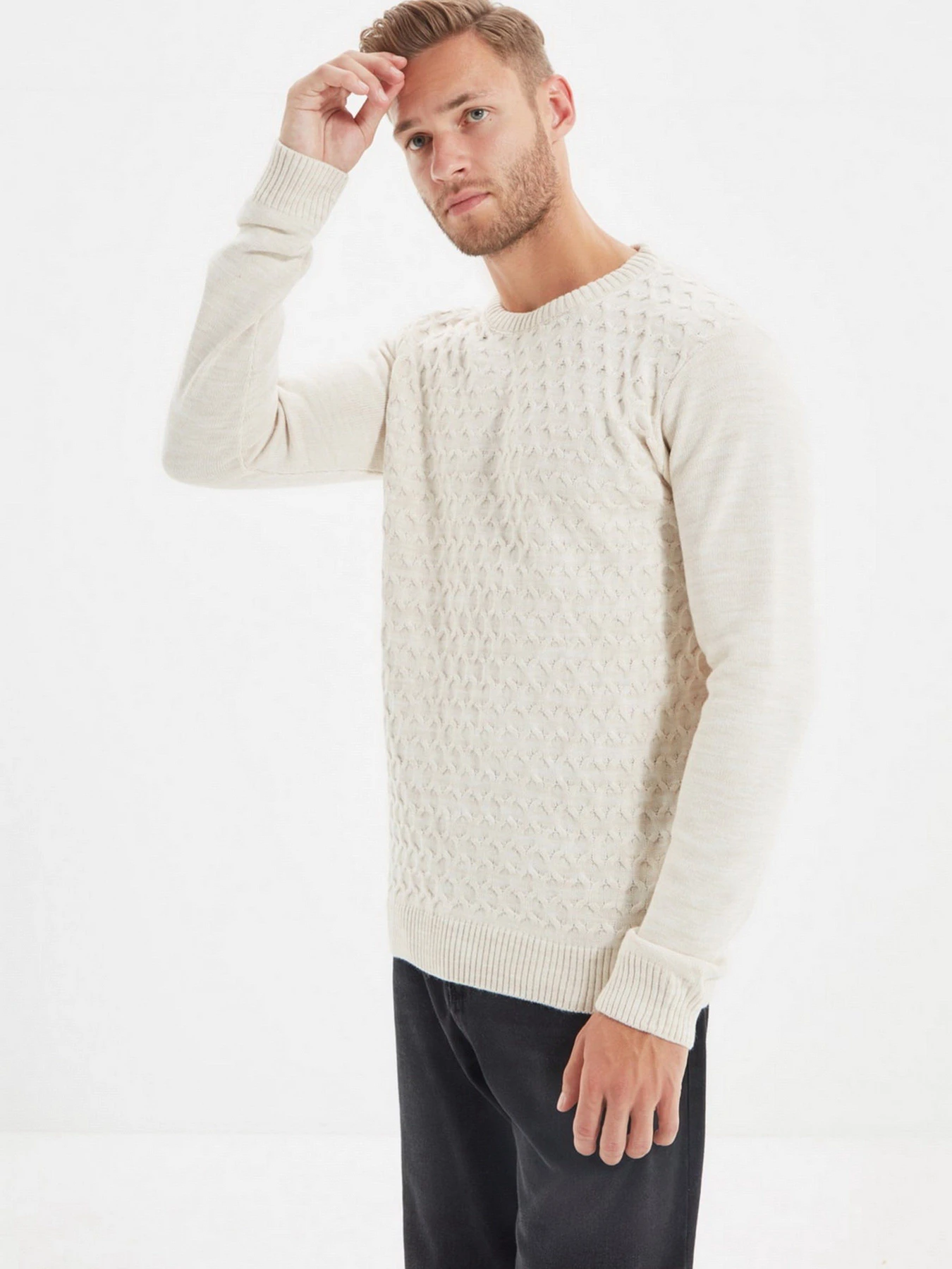 Свитры и кардиганы Trendyol модель TMNAW22KZ0374/Bej Свитры и кардиганы Trendyol модель TMNAW22KZ0374/Bej Фото