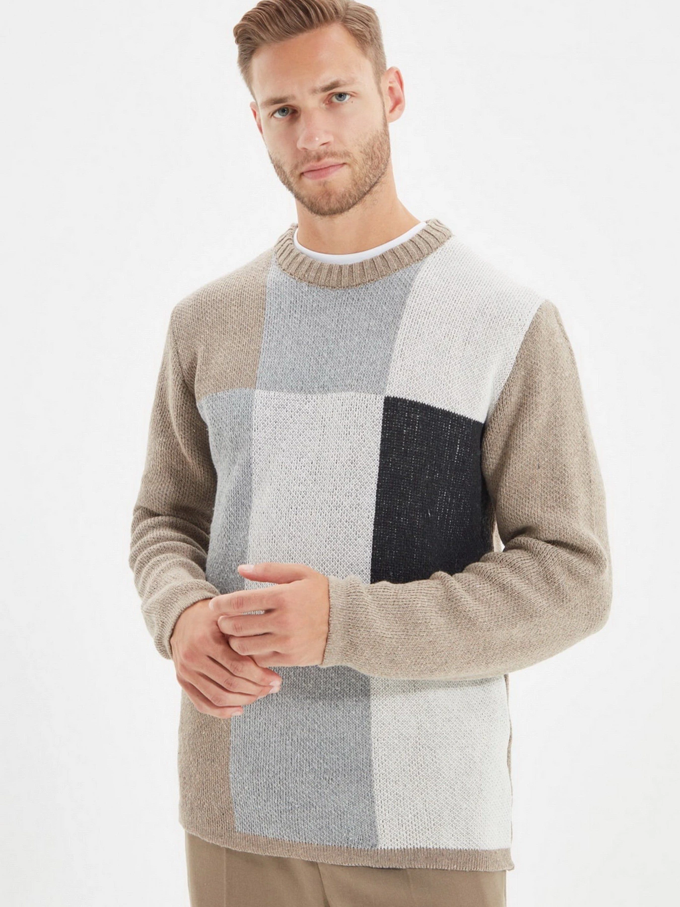 Светри та кардигани Trendyol модель TMNAW22KZ0404/Vizon Светри та кардигани Trendyol модель TMNAW22KZ0404/Vizon Фото